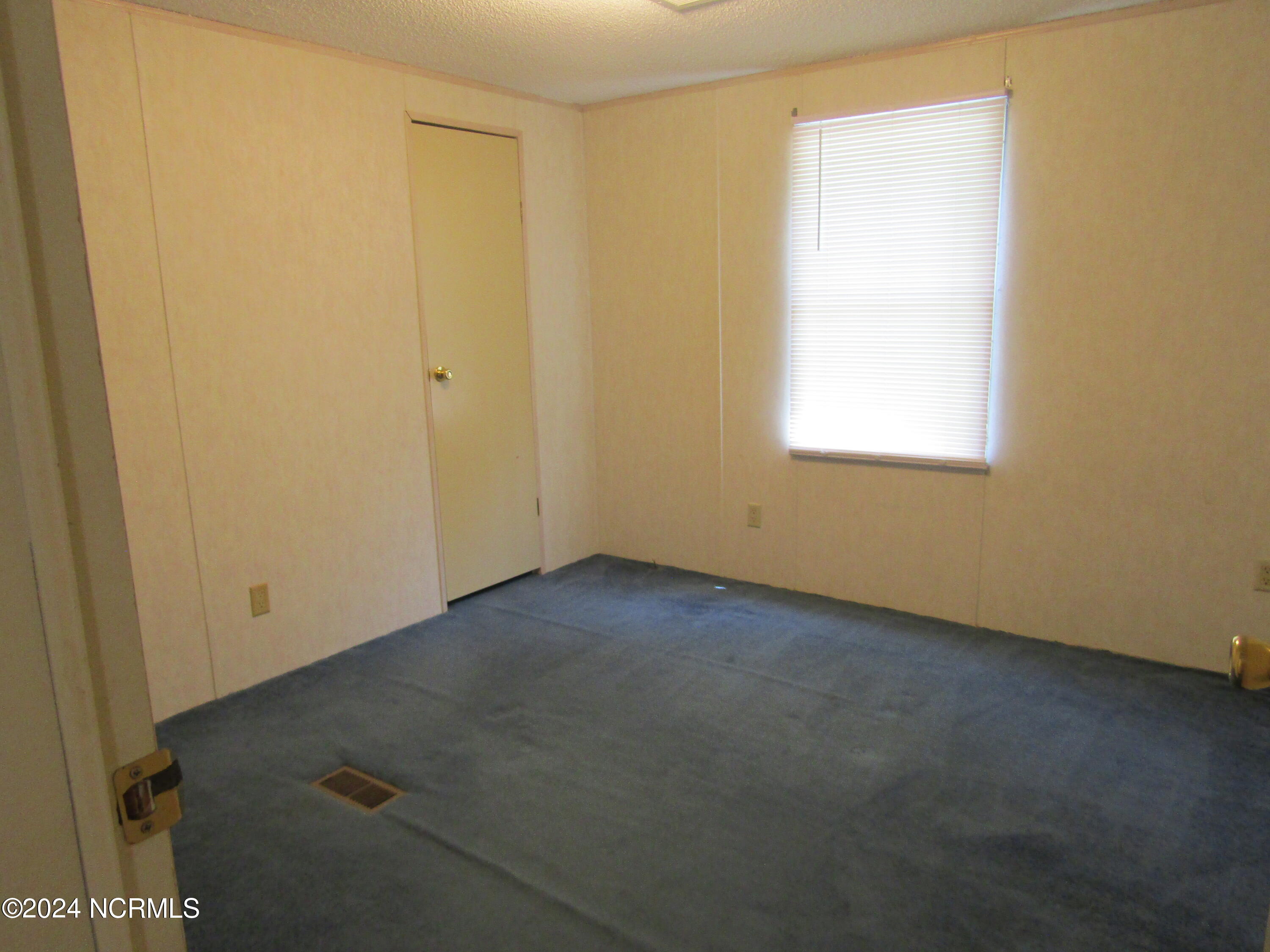 3833 Long Ridge Road Property Photo 12
