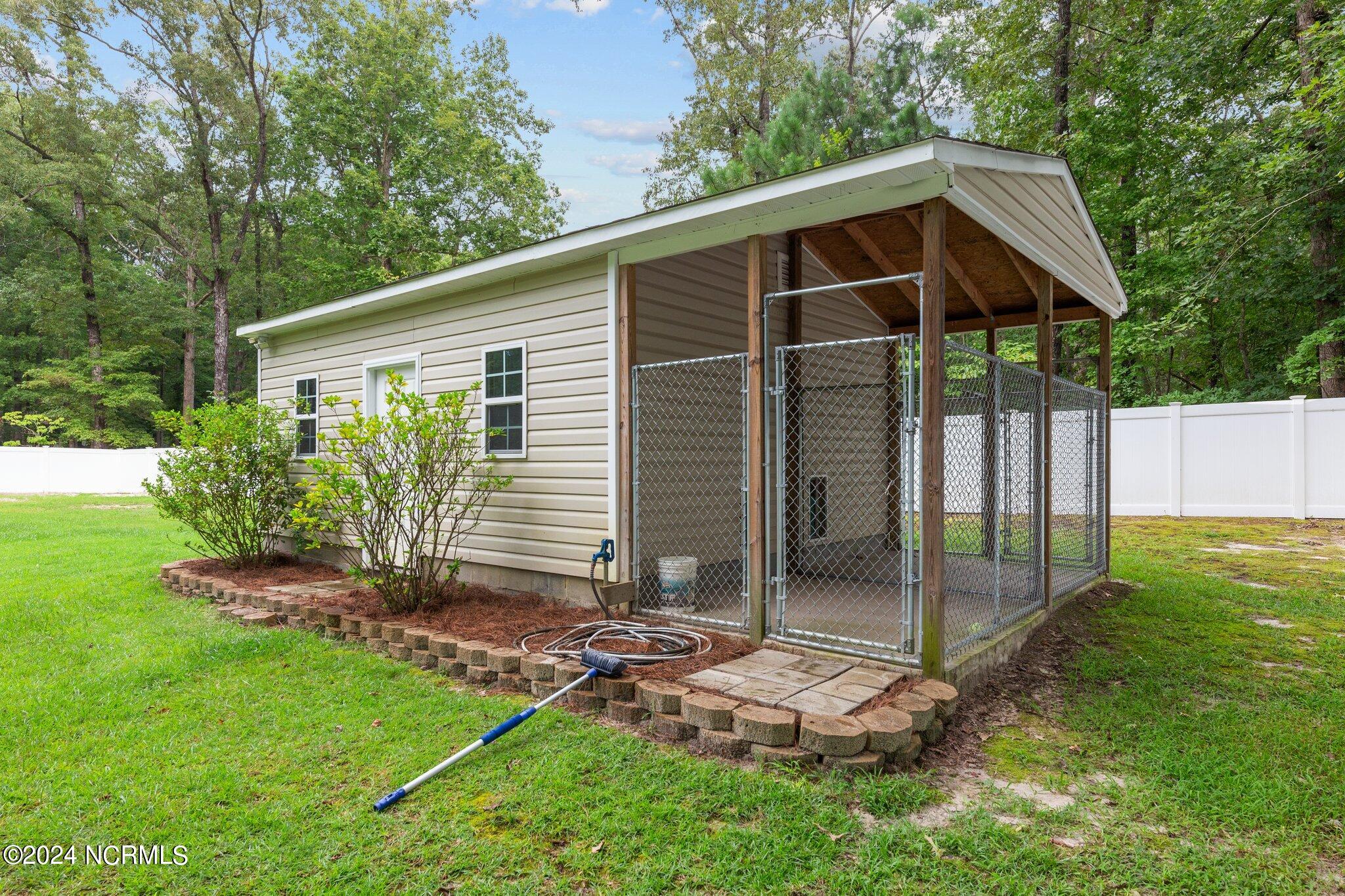 413 Bay Drive Property Photo 4