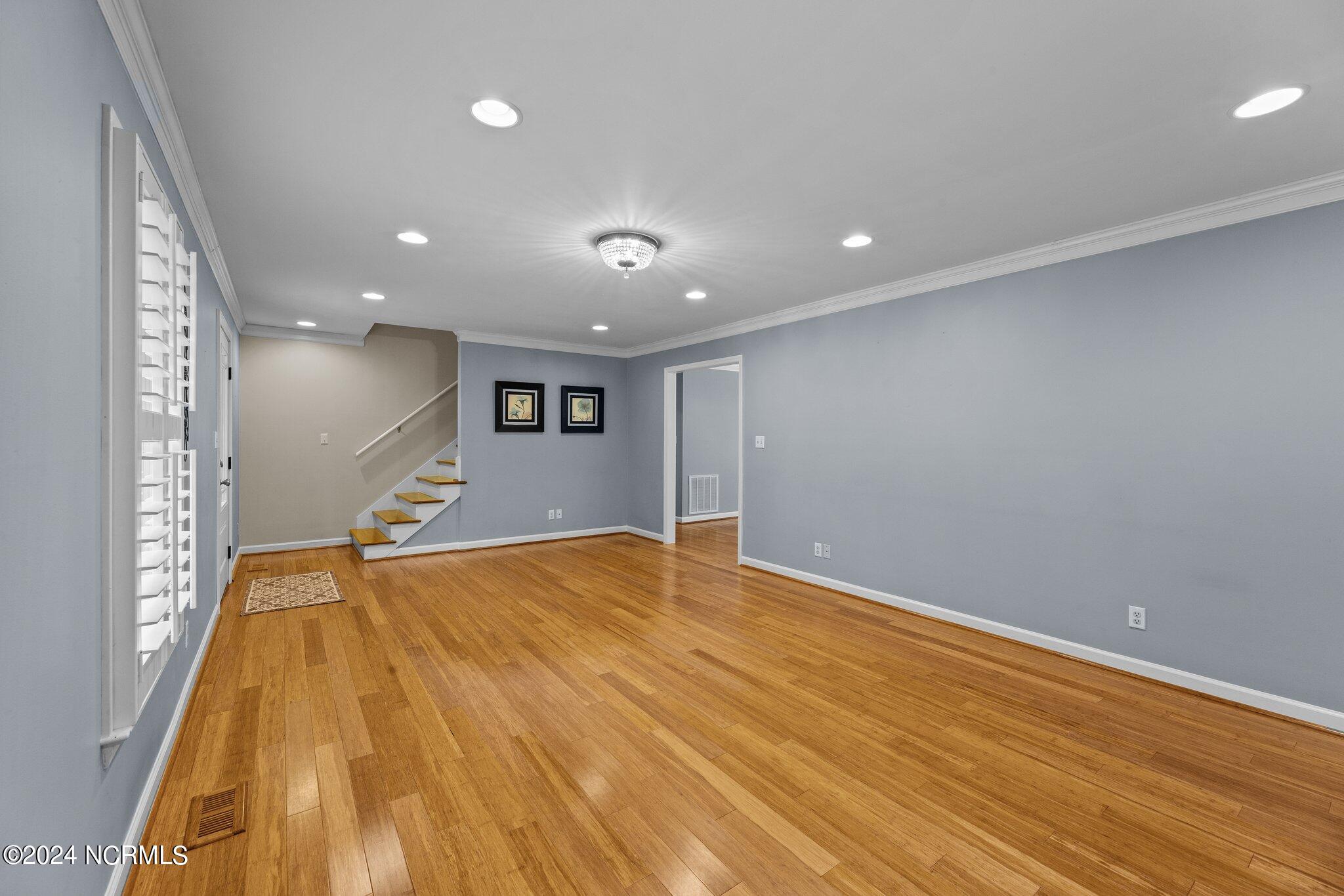 413 Bay Drive Property Photo 8