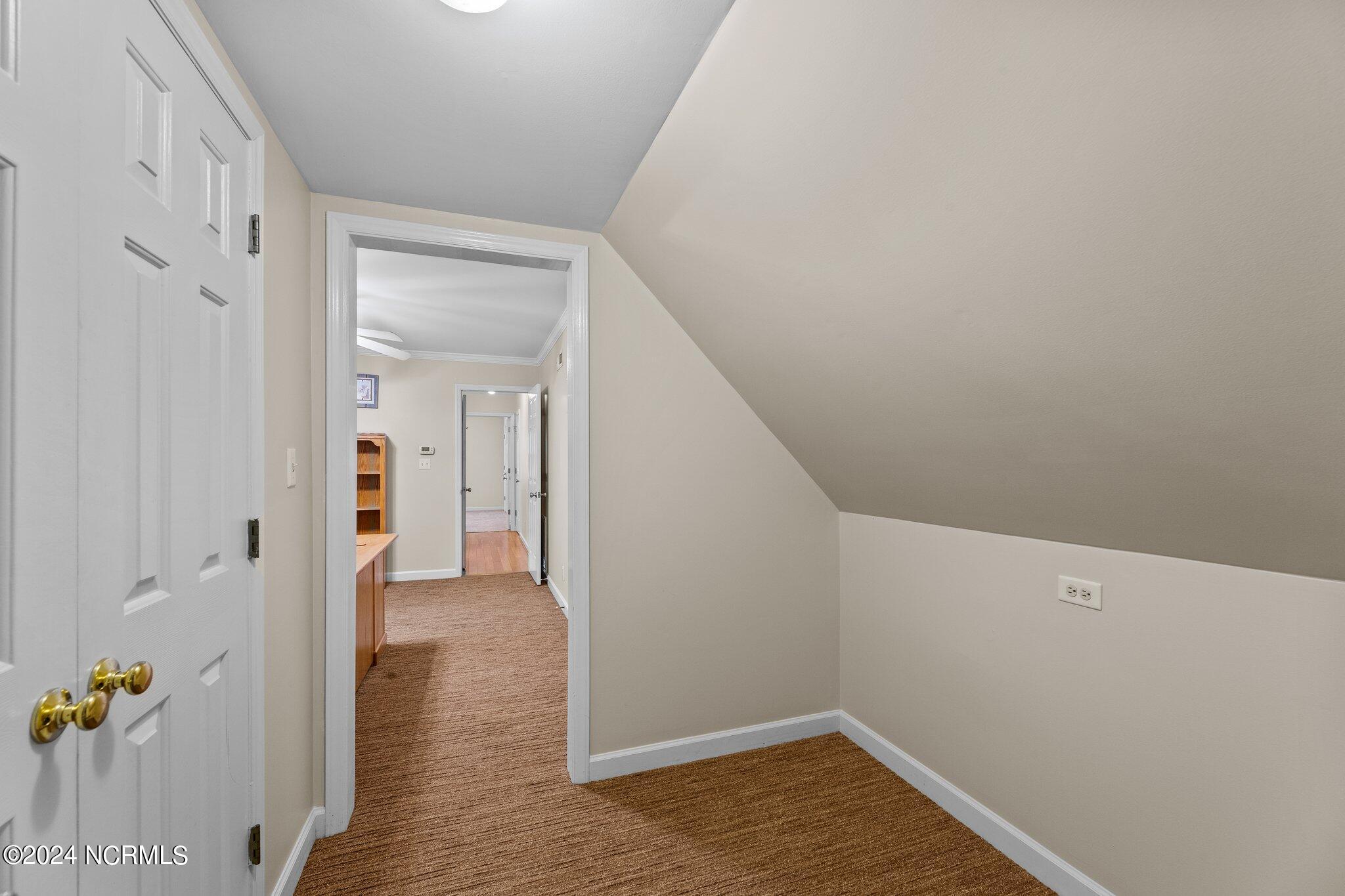 413 Bay Drive Property Photo 22