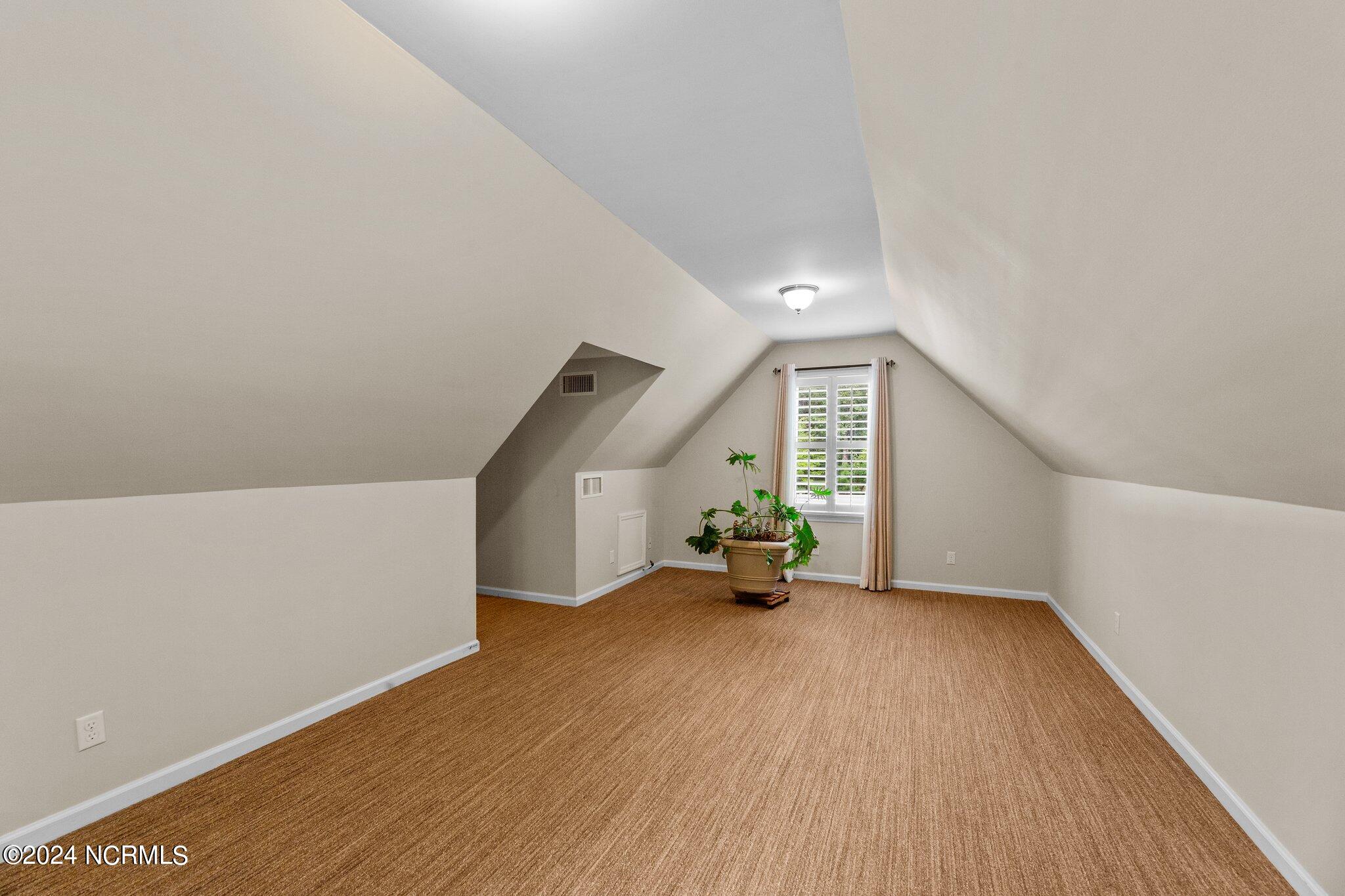 413 Bay Drive Property Photo 28