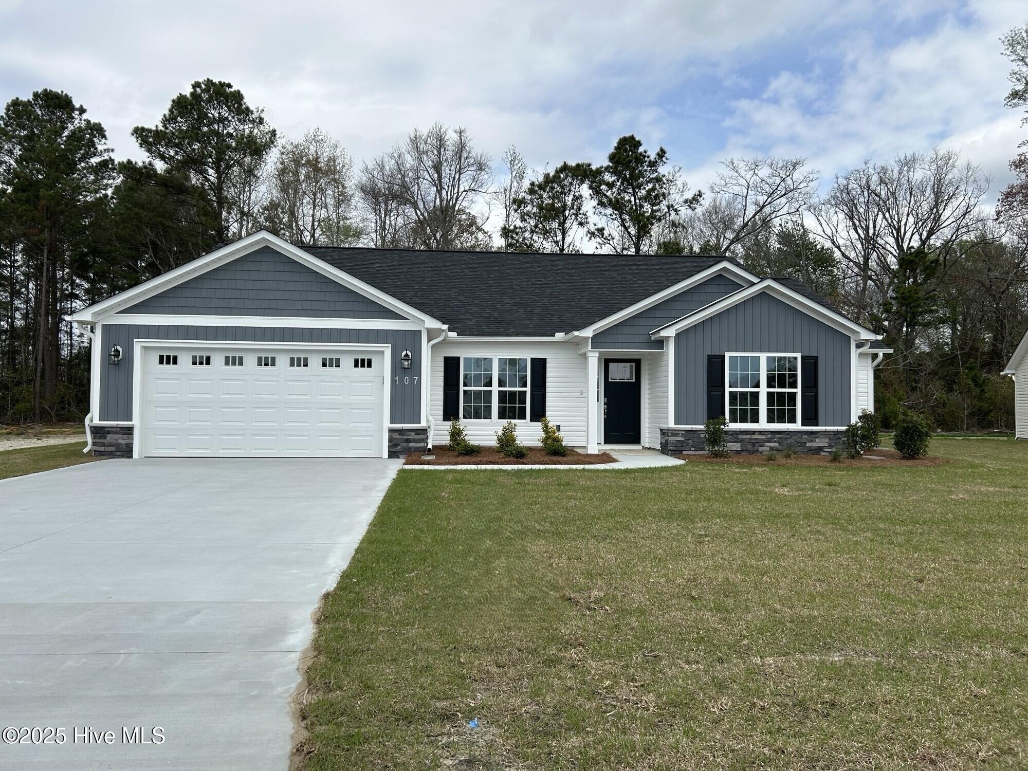 107 Duncan Lane Property Photo 1