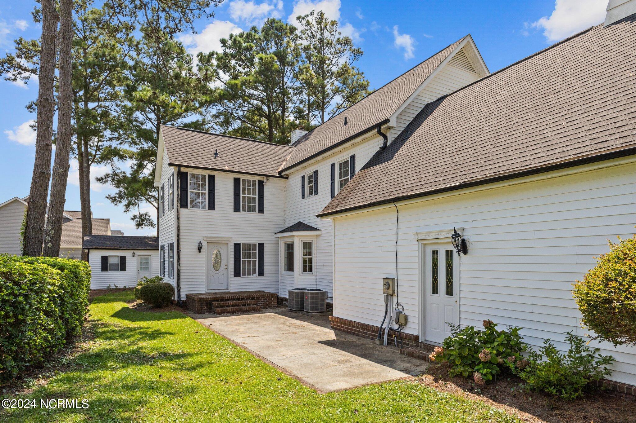 265 Bay Run Property Photo 5