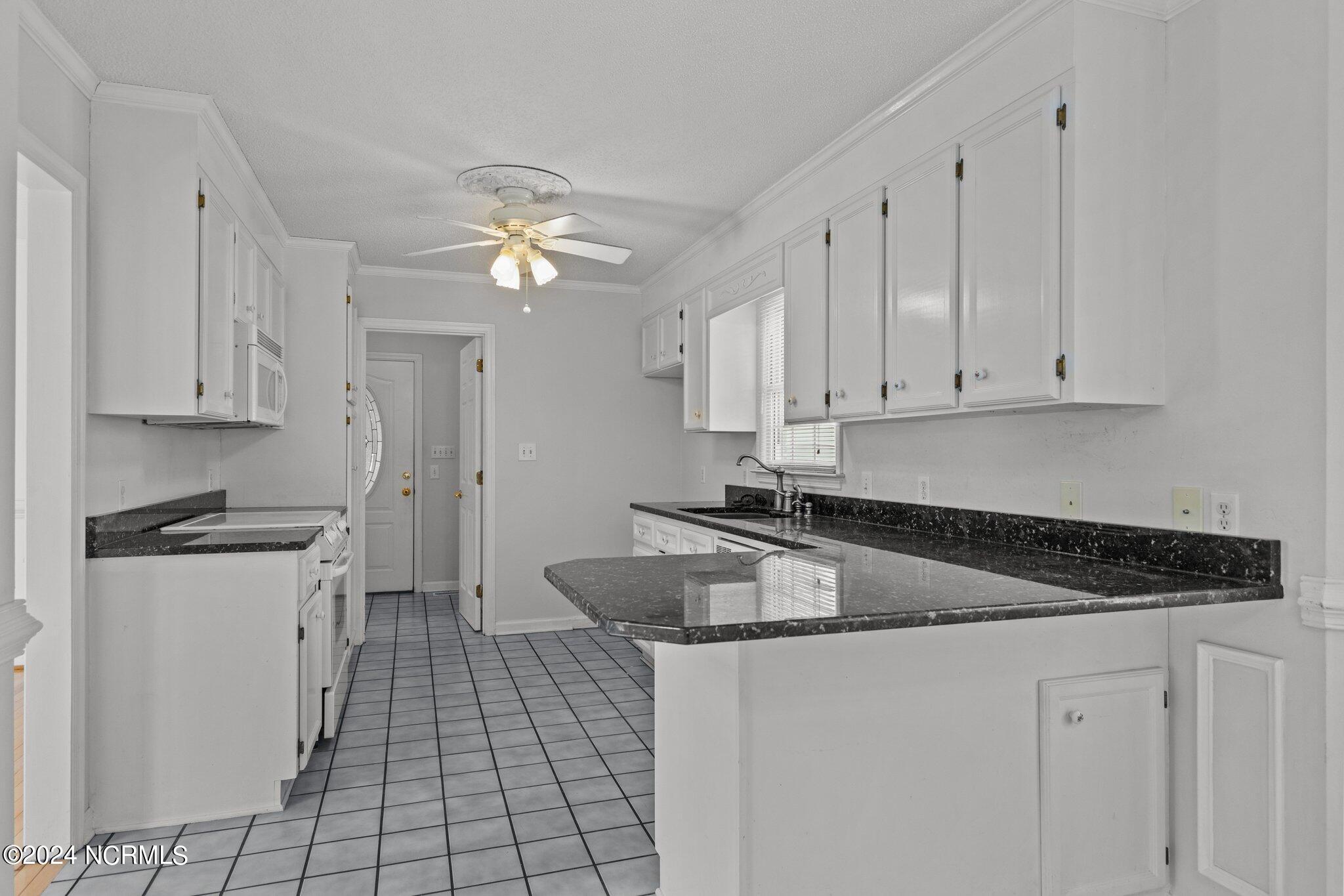 265 Bay Run Property Photo 13