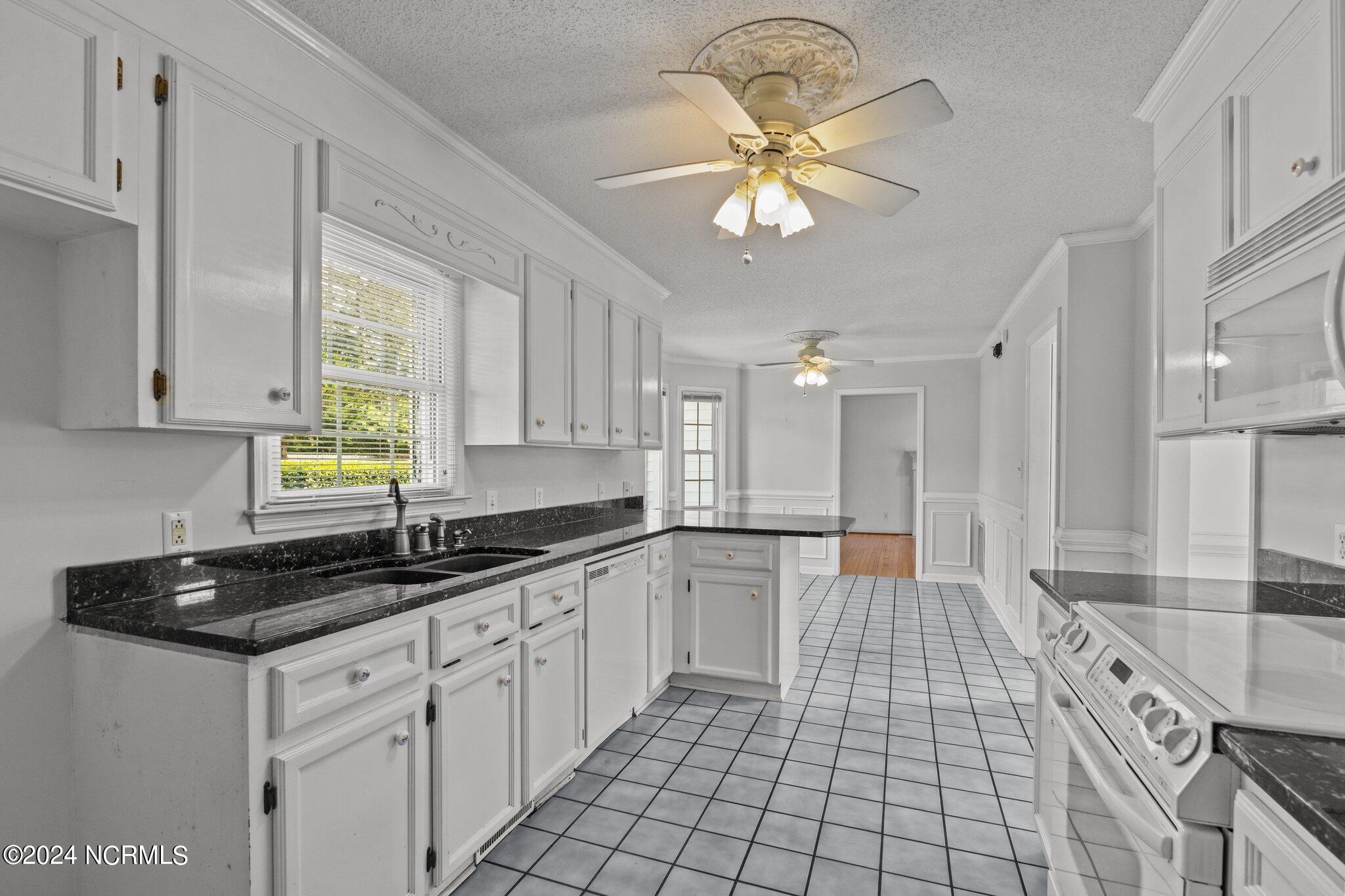 265 Bay Run Property Photo 14