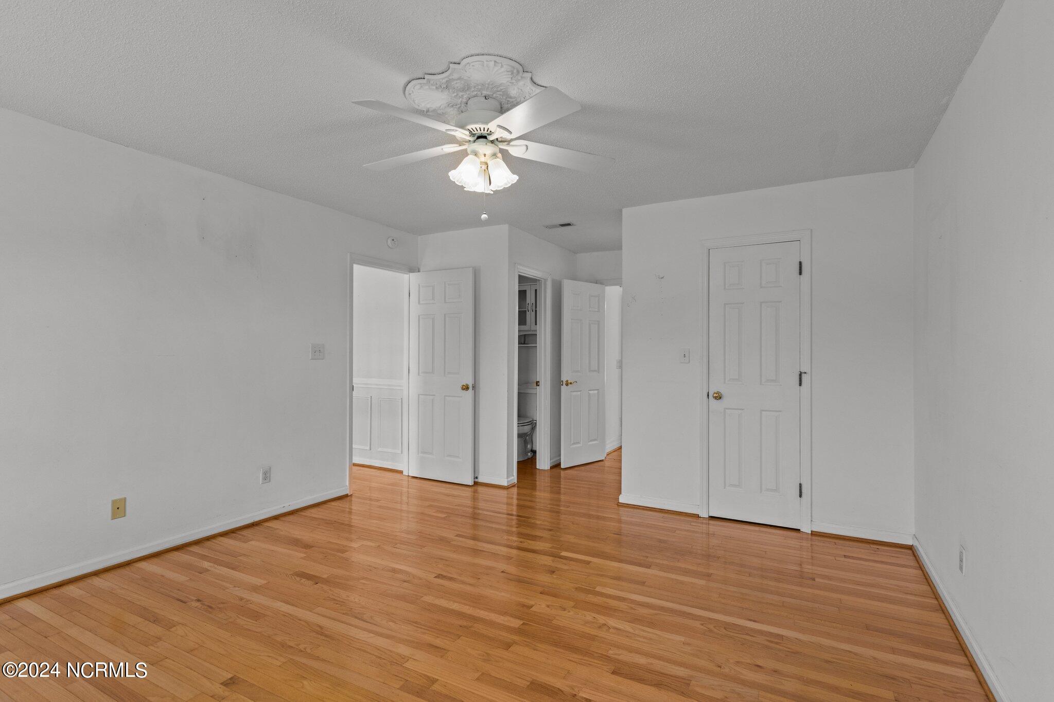 265 Bay Run Property Photo 17