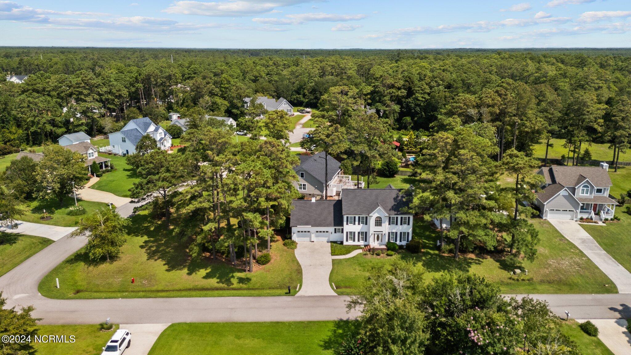 265 Bay Run Property Photo 28