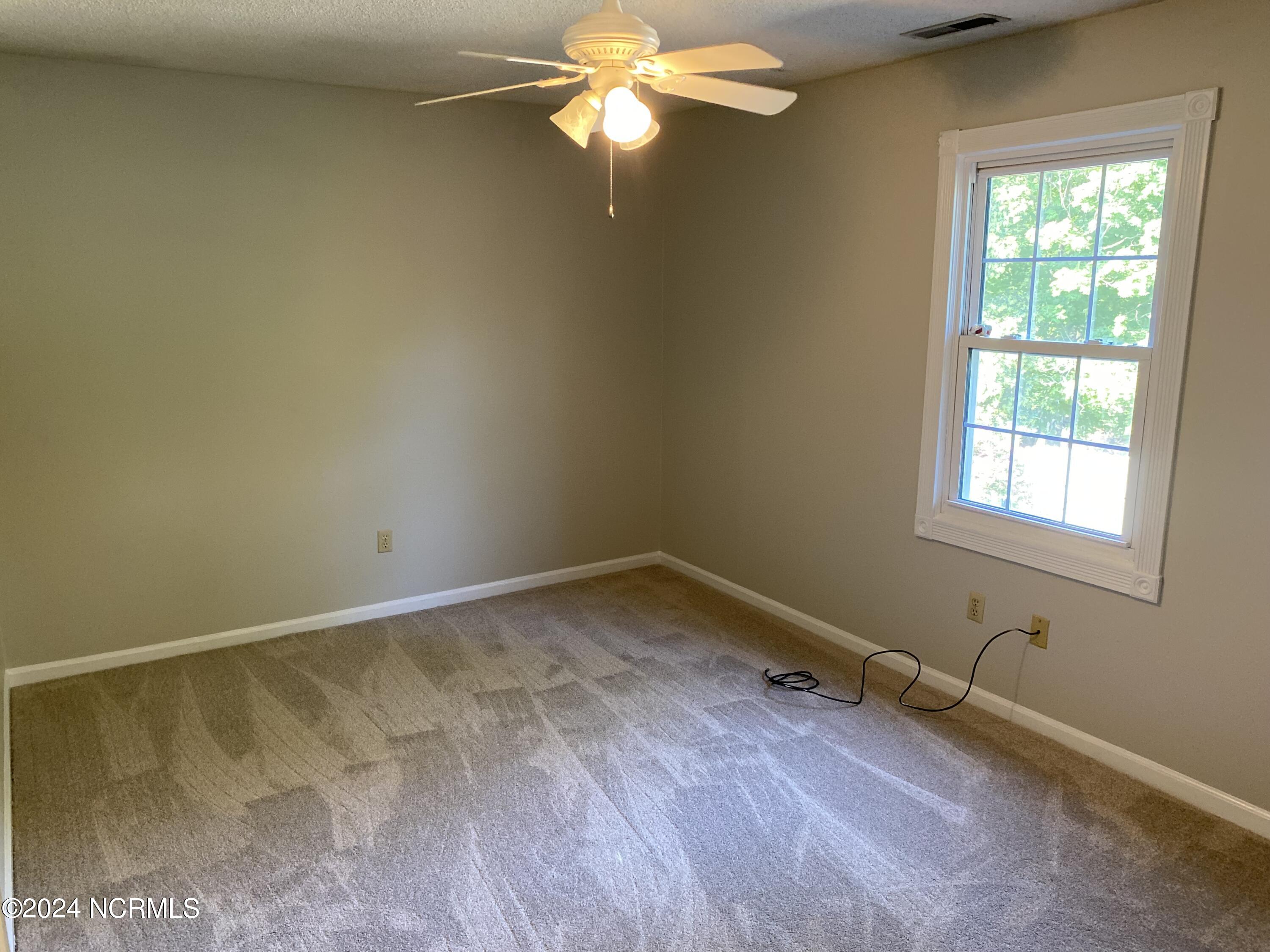 307 Glen Oak Drive Property Photo 15
