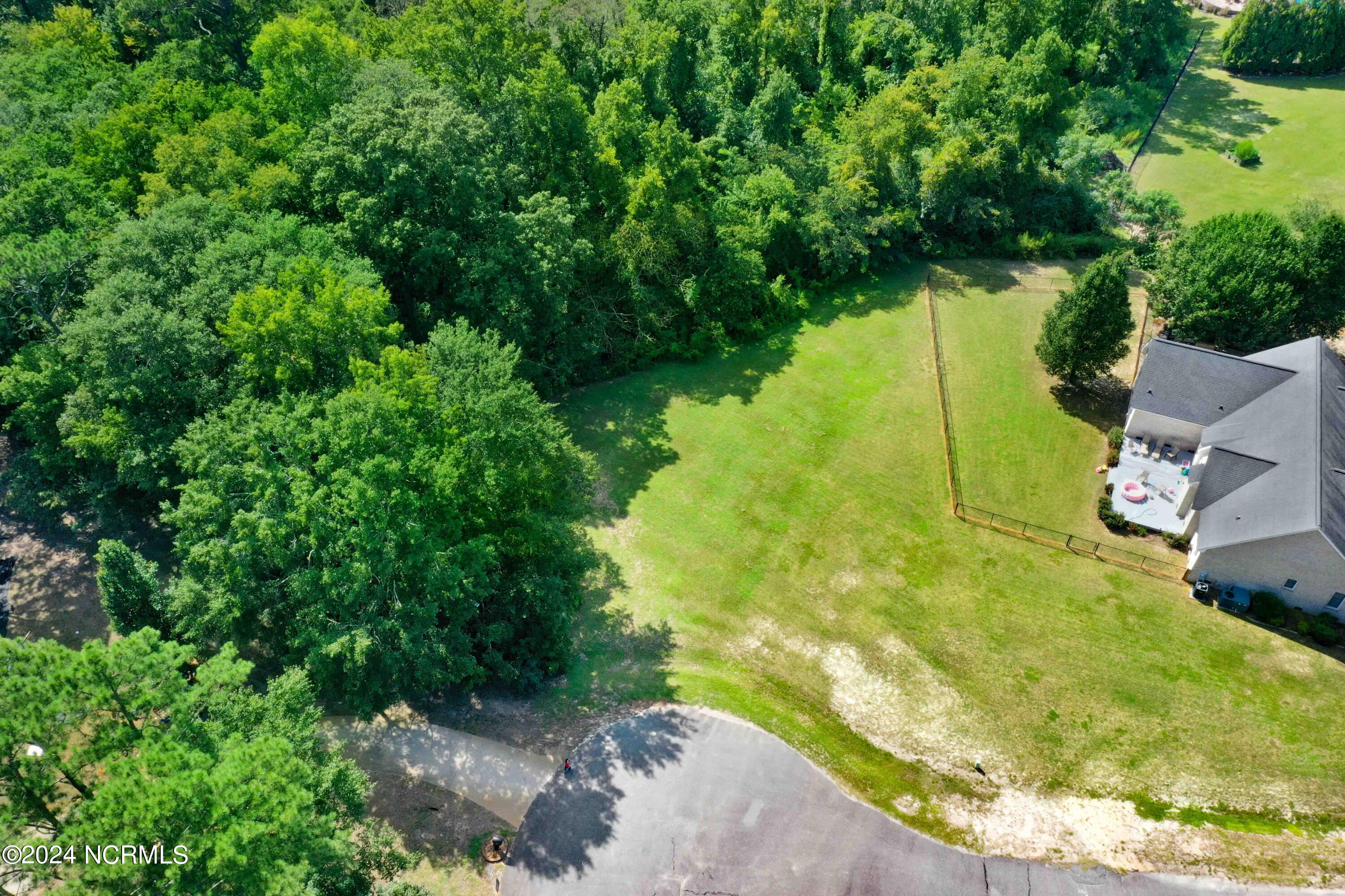 103 Walnut Cove Property Photo 1