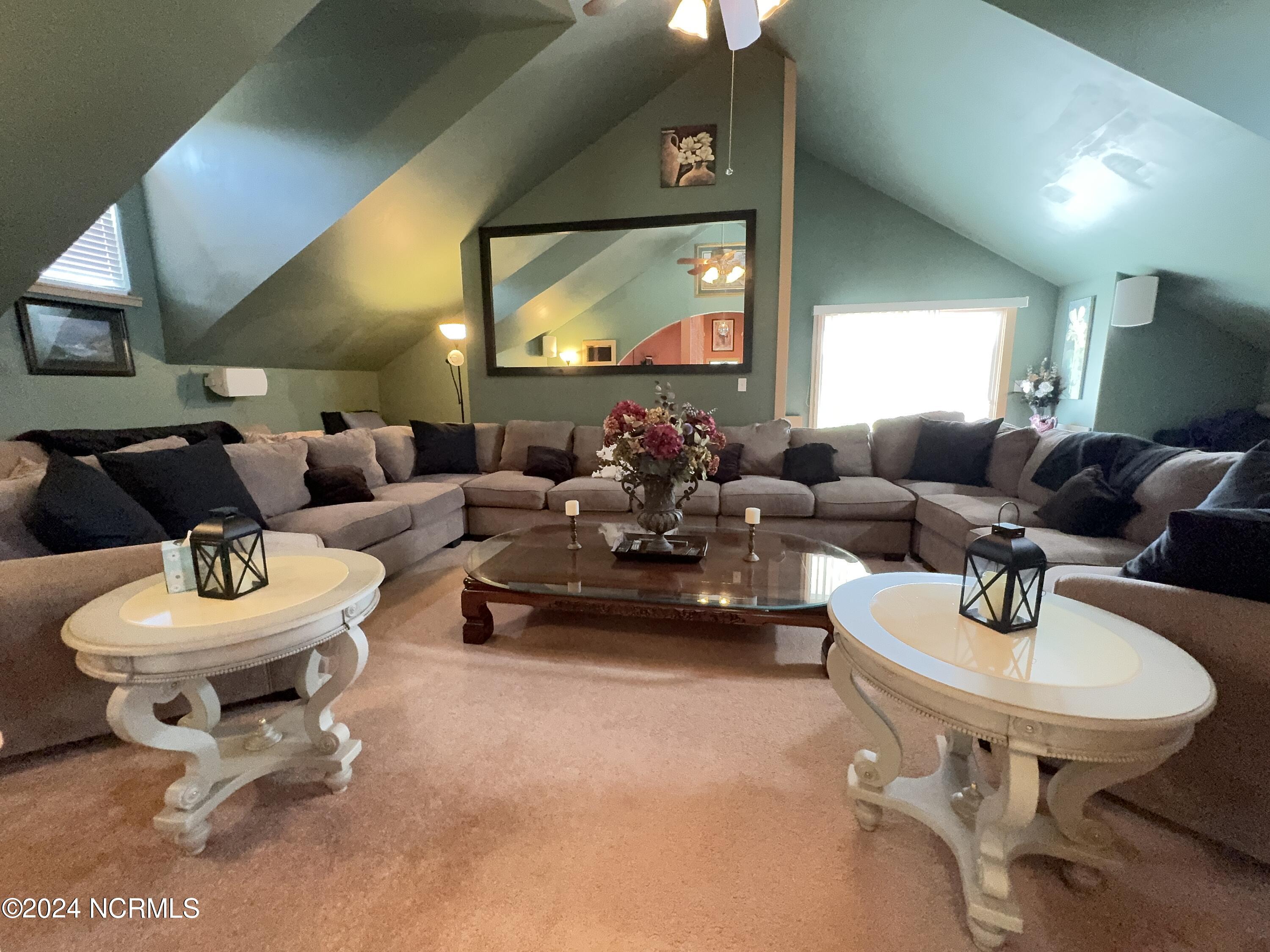 139 Soundview Drive Property Photo 28