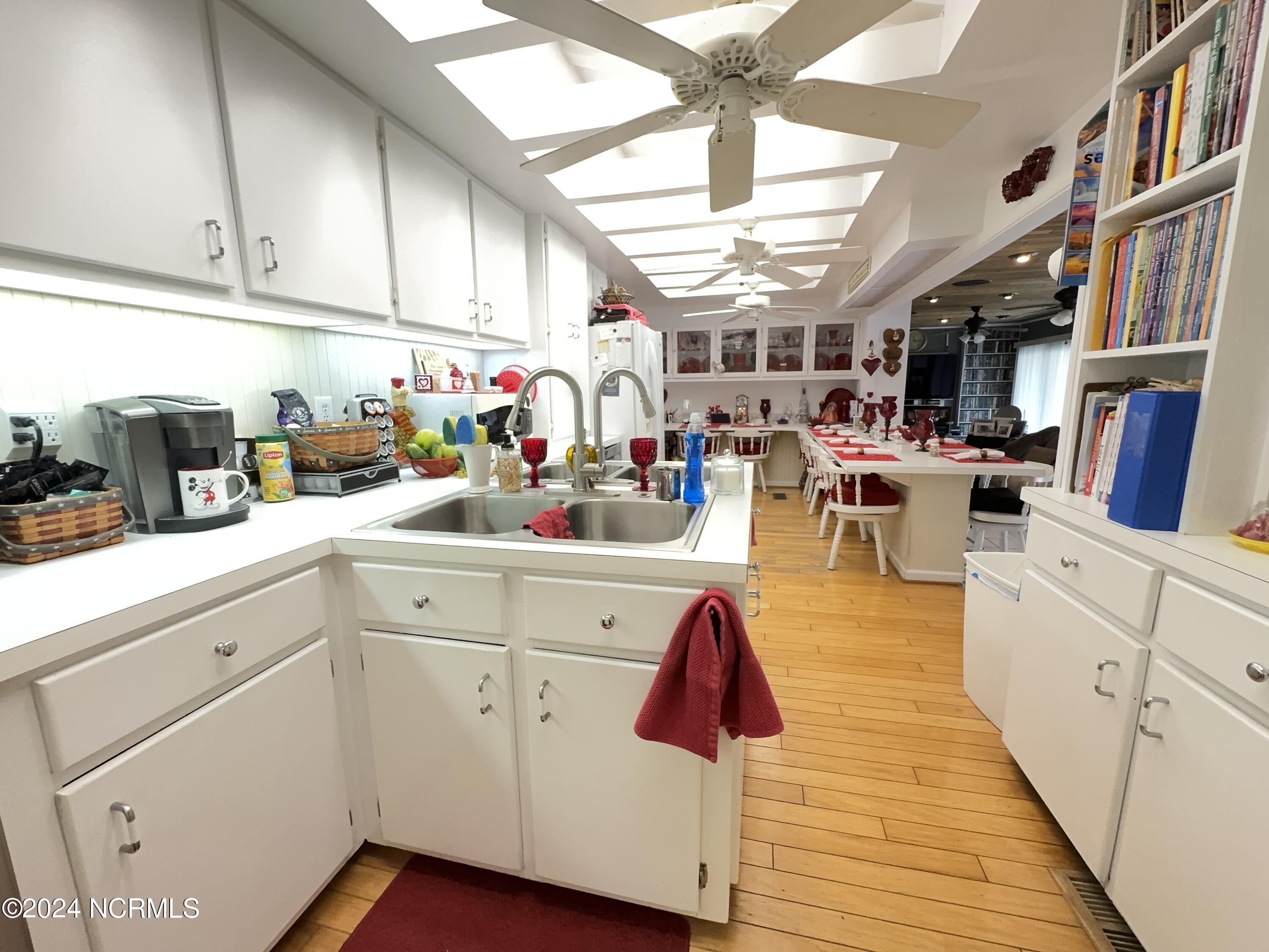 139 Soundview Drive Property Photo 38