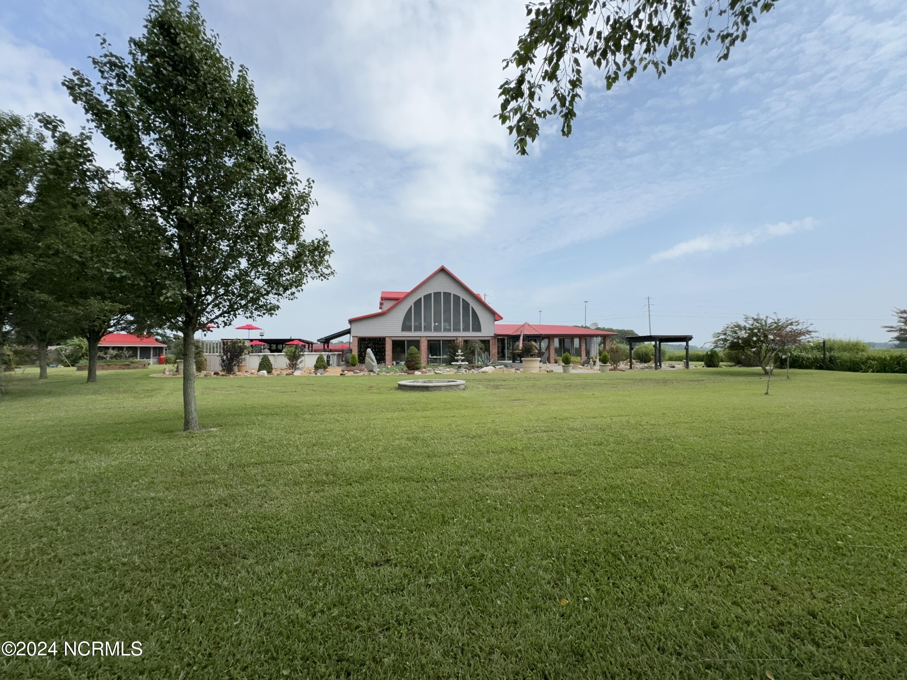 139 Soundview Drive Property Photo 44