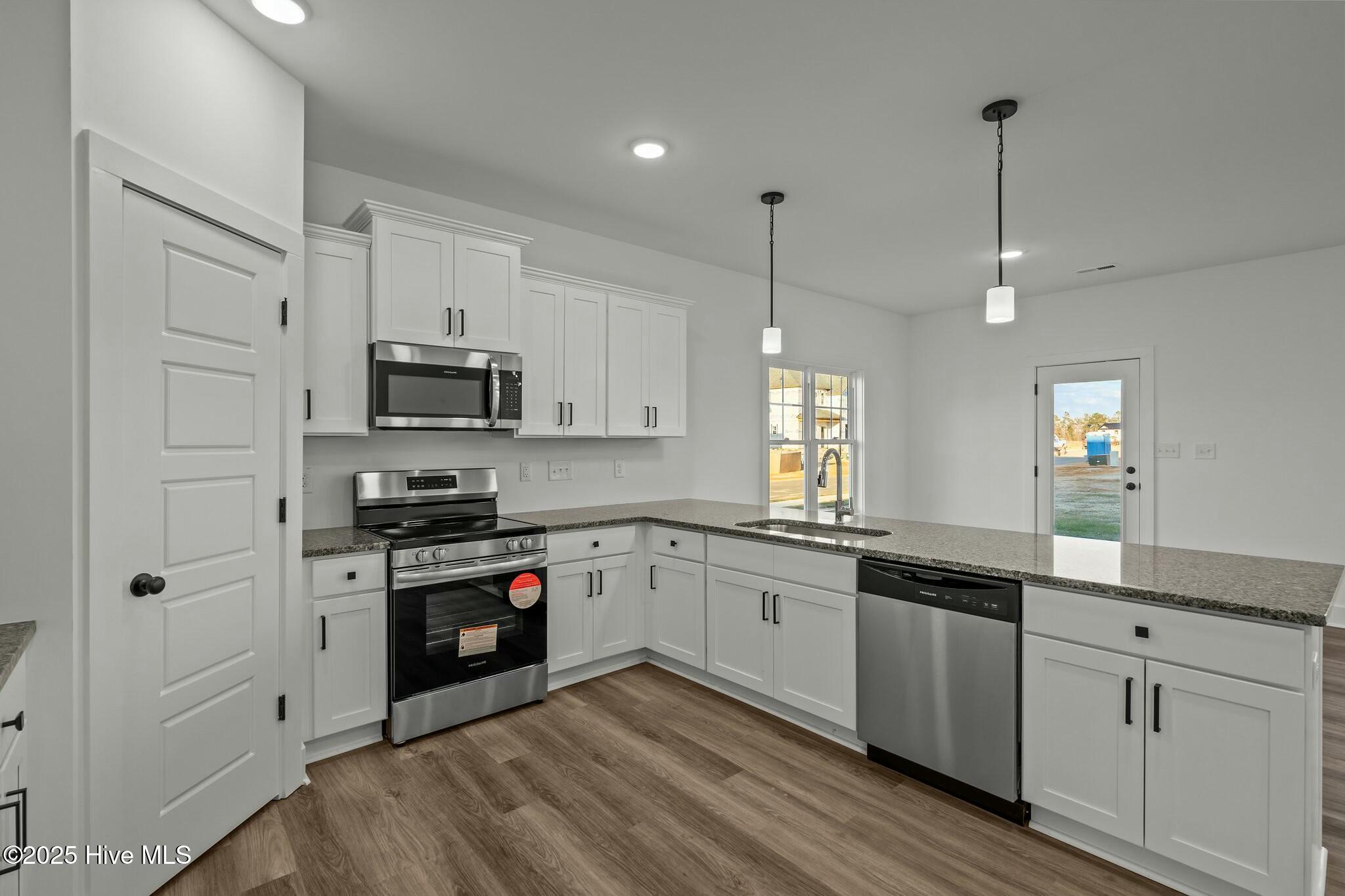 162 Bourbon Street Property Photo 7