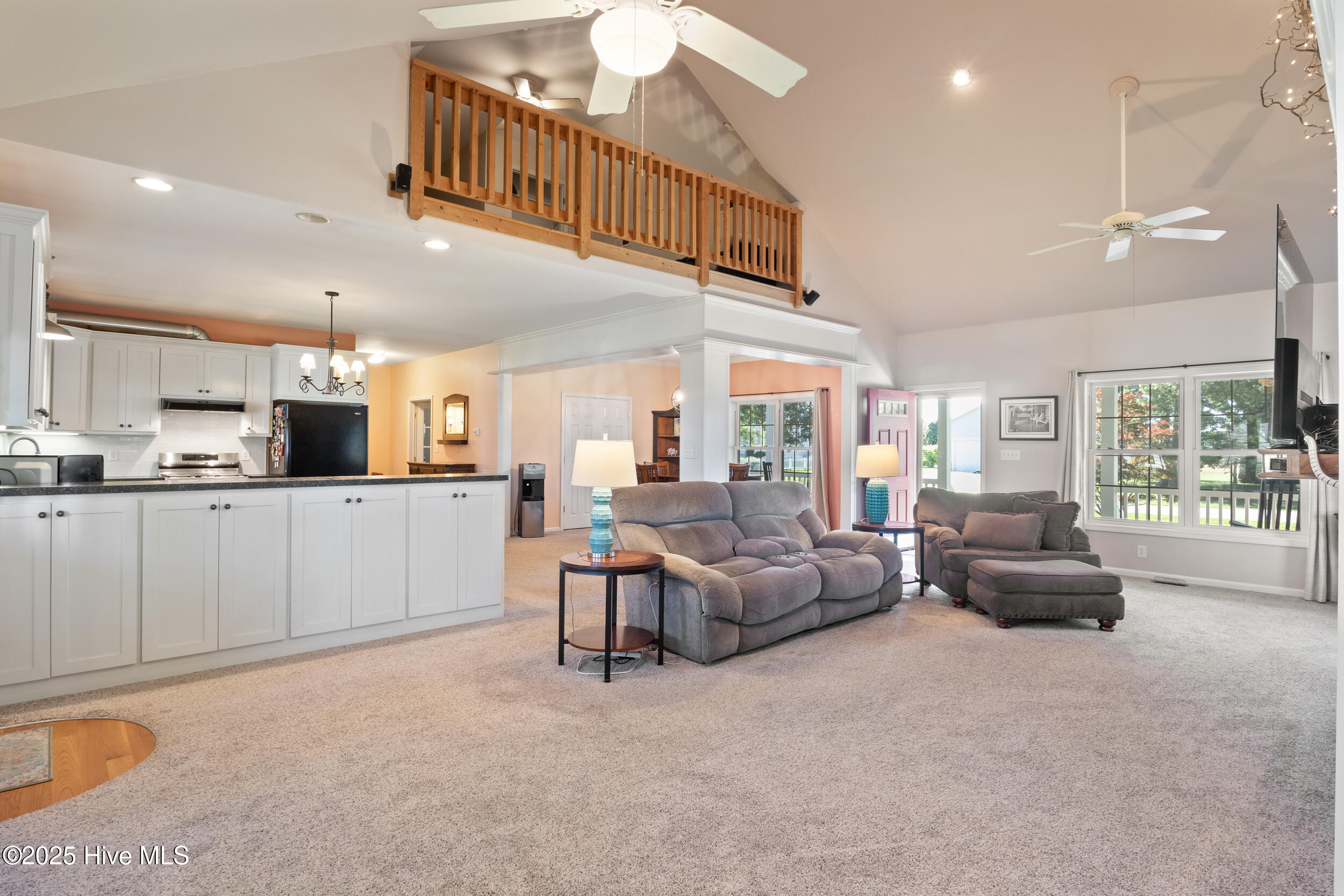 592 Arnolds Beach Road Property Photo 3