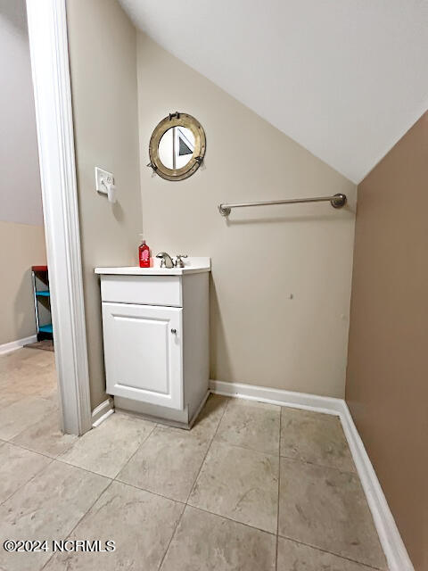 592 Arnolds Beach Road Property Photo 29