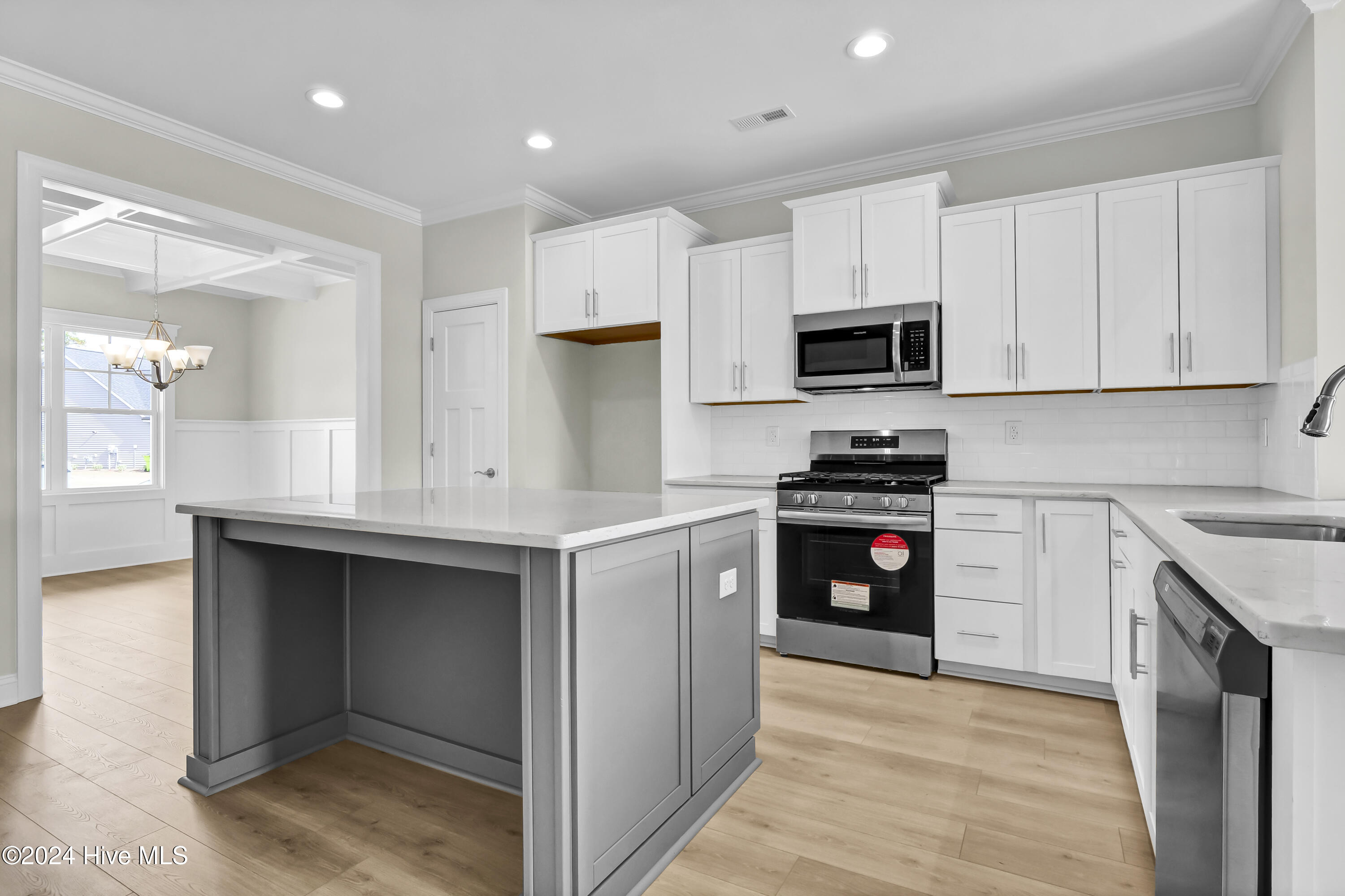 2769 Longleaf Pine Circle Property Photo 7