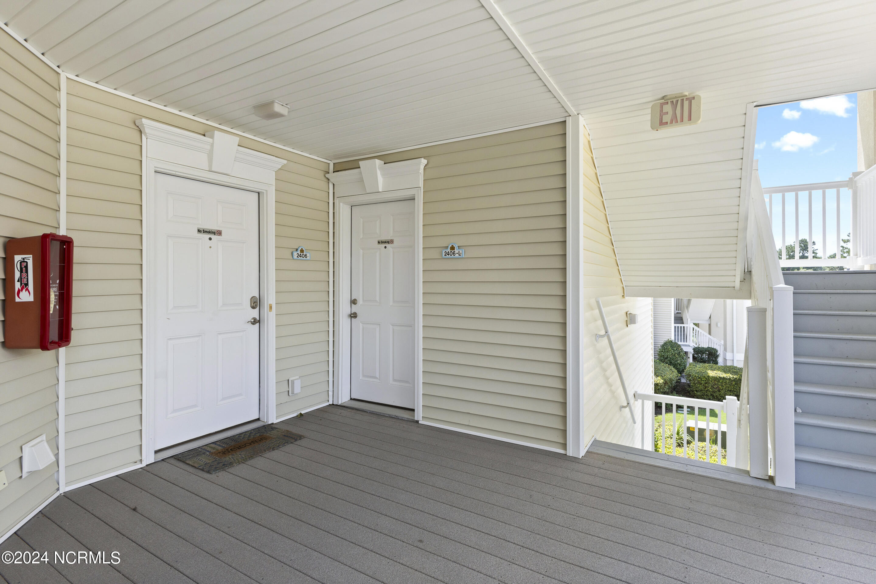1215 N Middleton Drive 2406 Property Photo 2