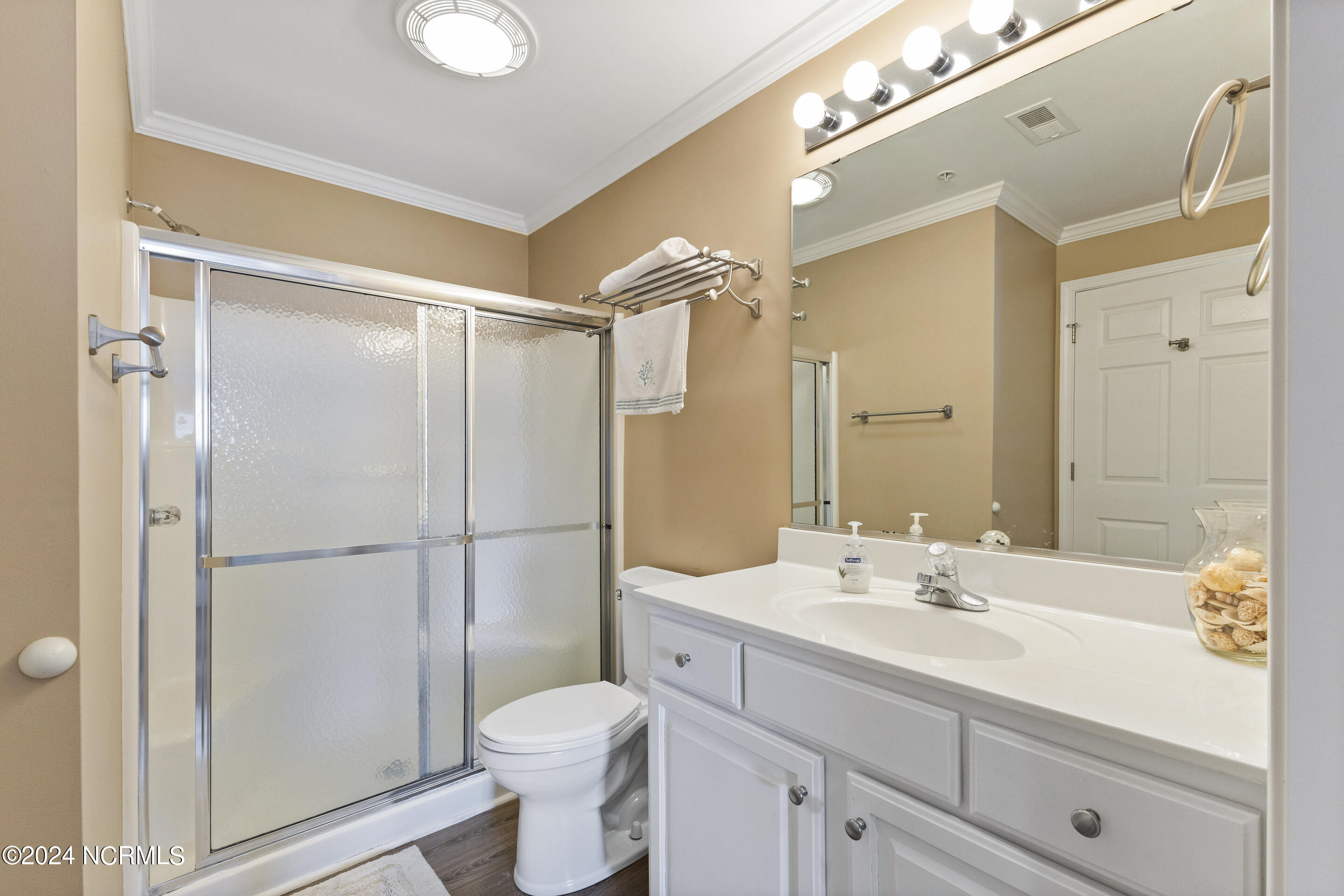 1215 N Middleton Drive 2406 Property Photo 18