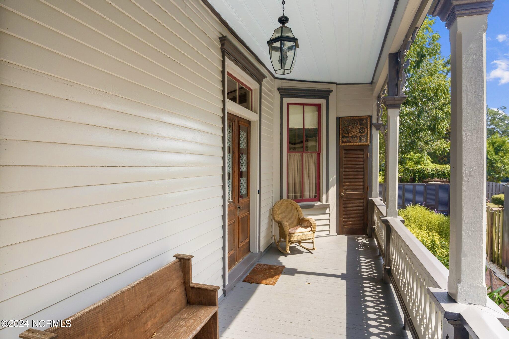 616 E Front Street Property Photo 11