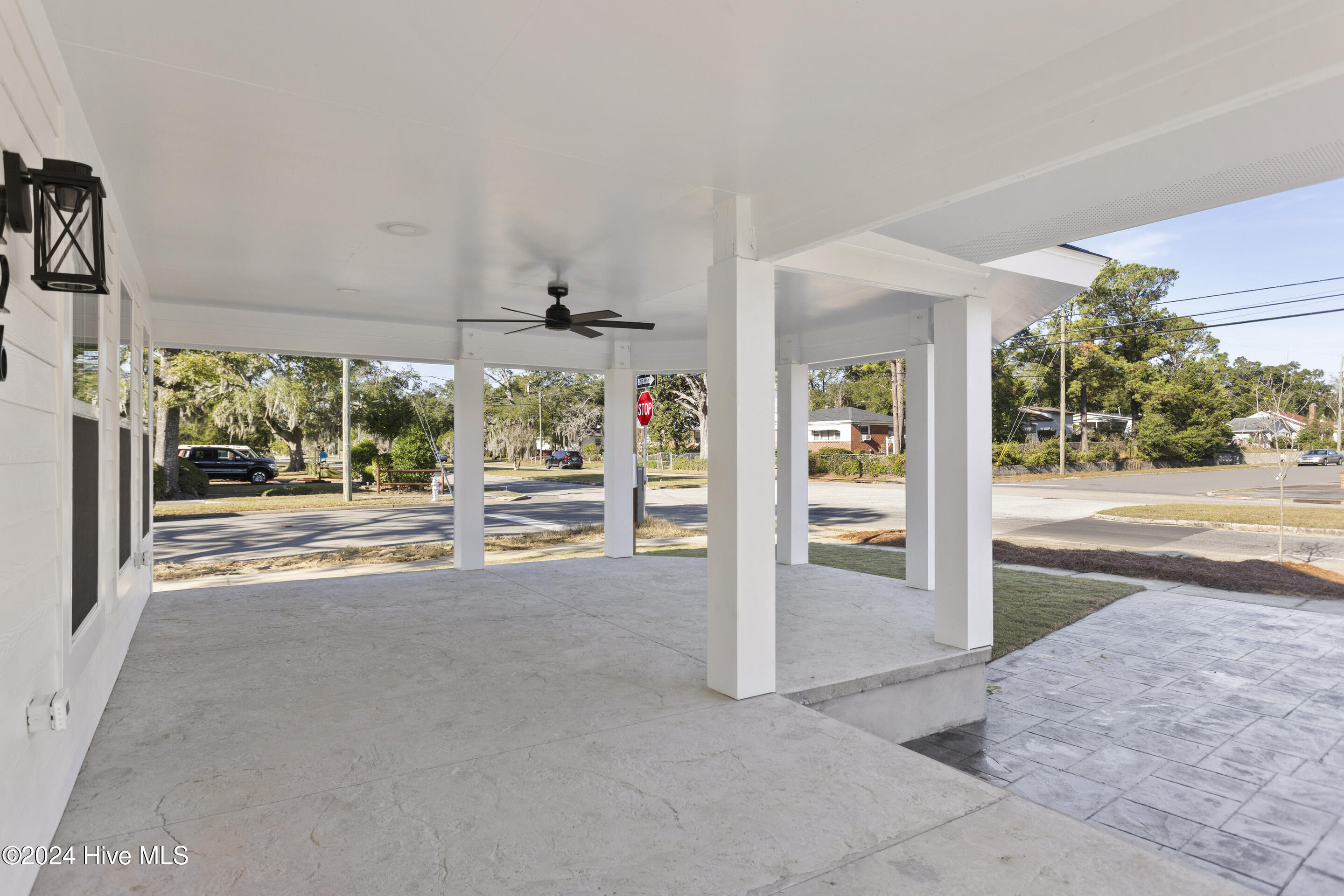 226 Central Boulevard Property Photo 6
