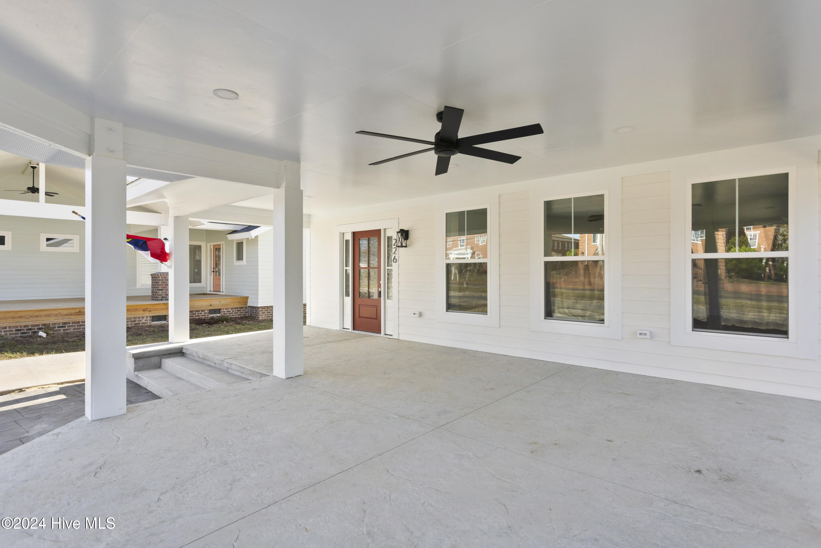 226 Central Boulevard Property Photo 7