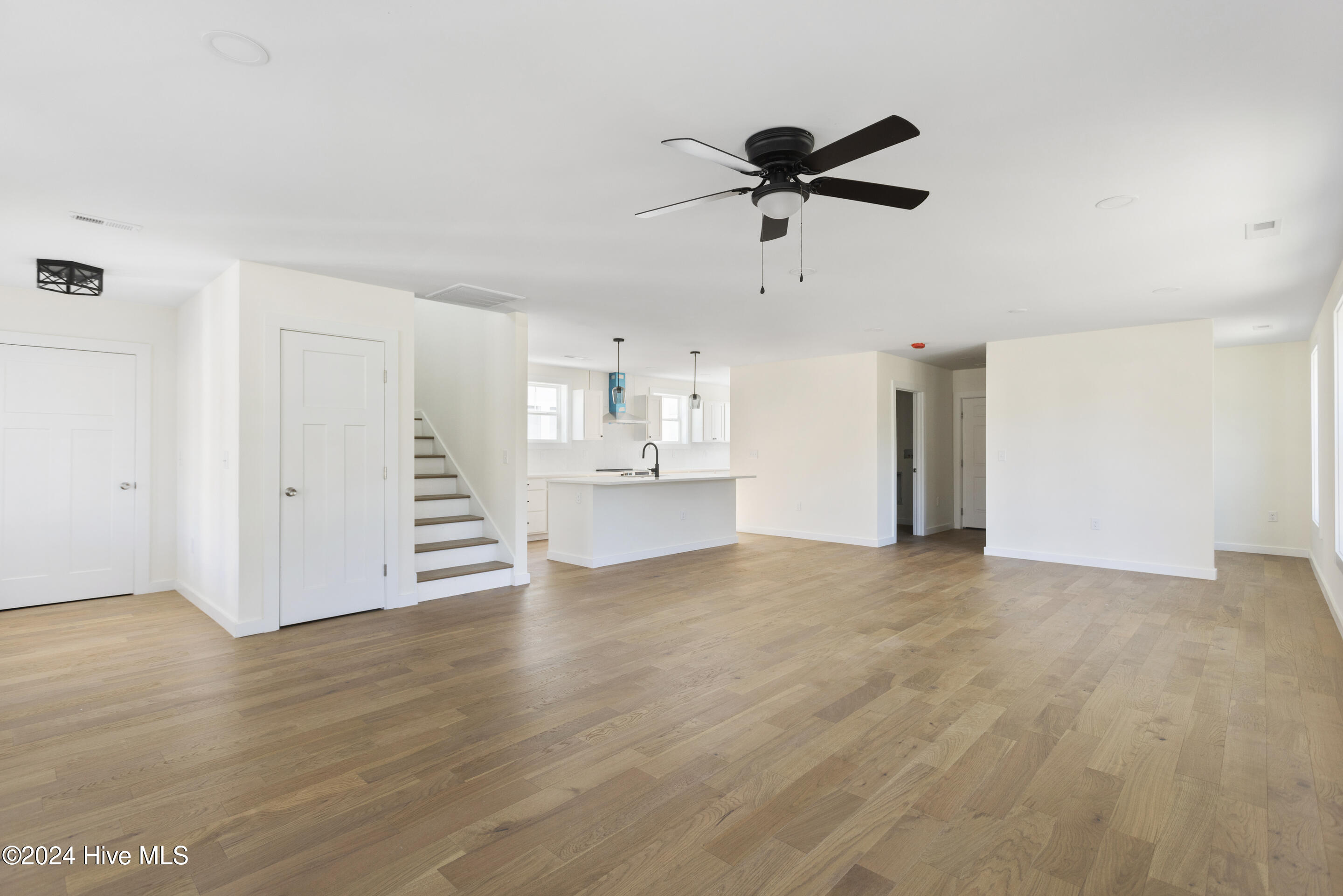 226 Central Boulevard Property Photo 14