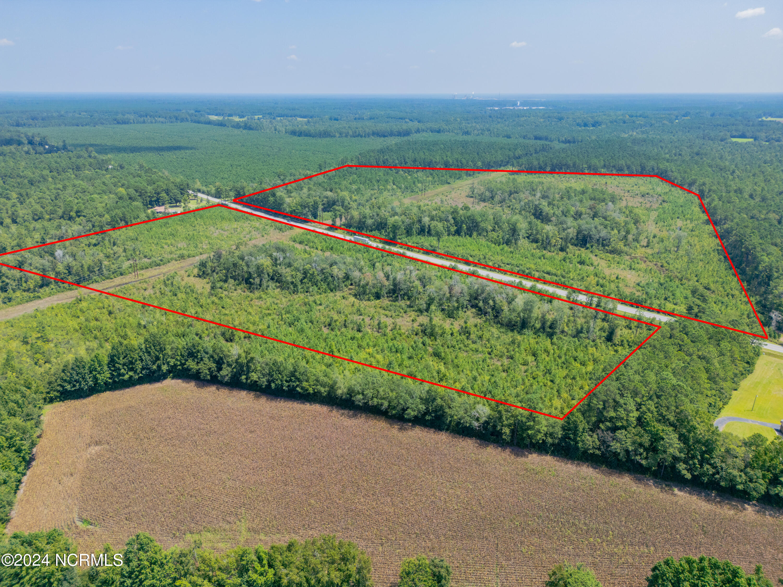 Near 949 General Howe Hwy Road Property Photo 1