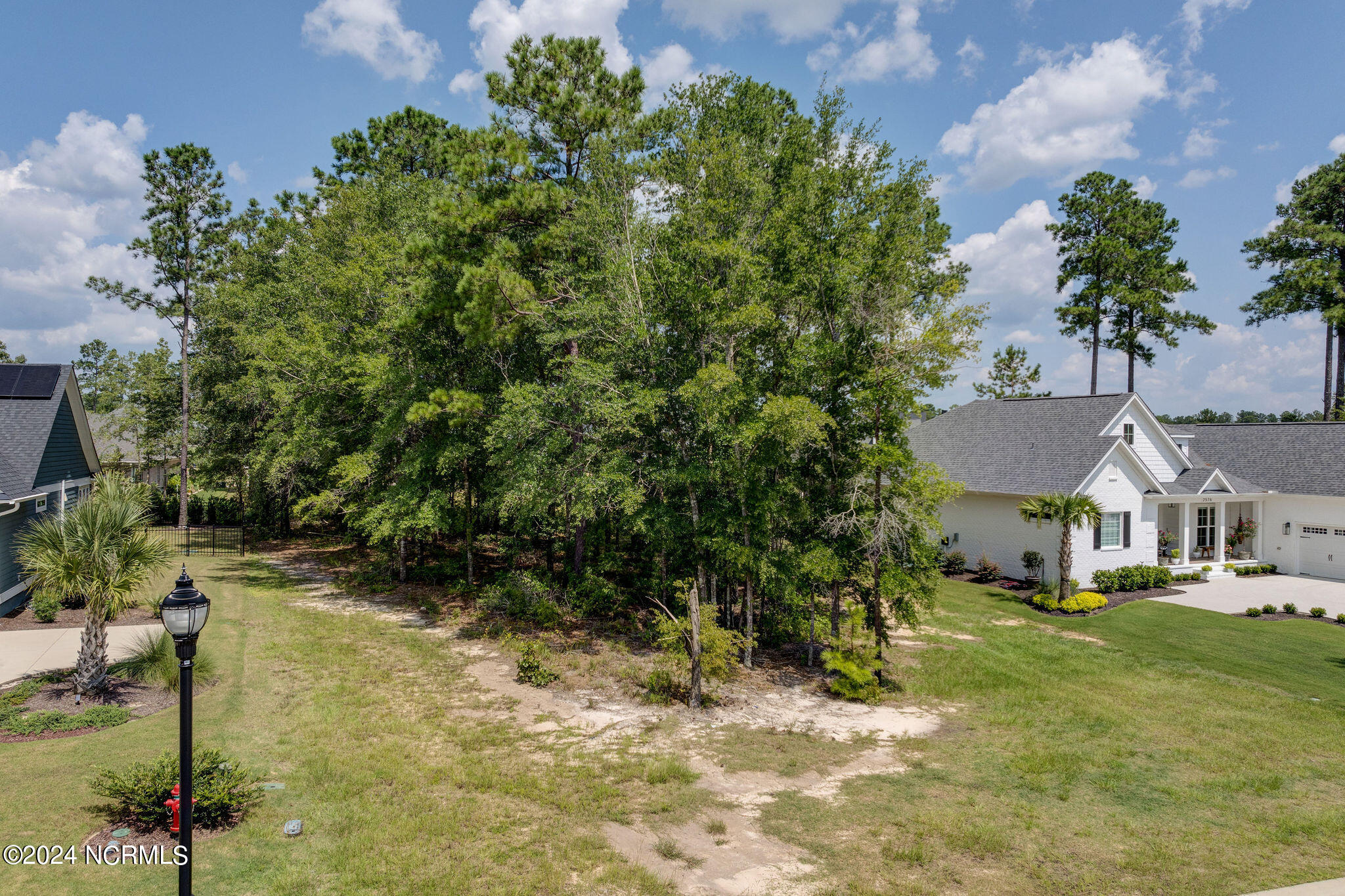 2580 E Timber Crest Drive Property Photo 2
