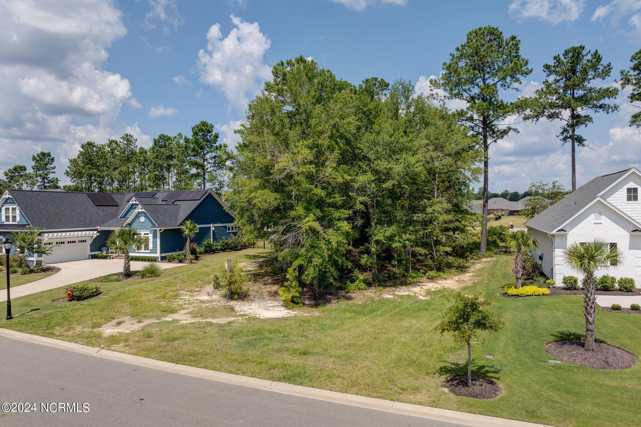 2580 E Timber Crest Drive Property Photo 4