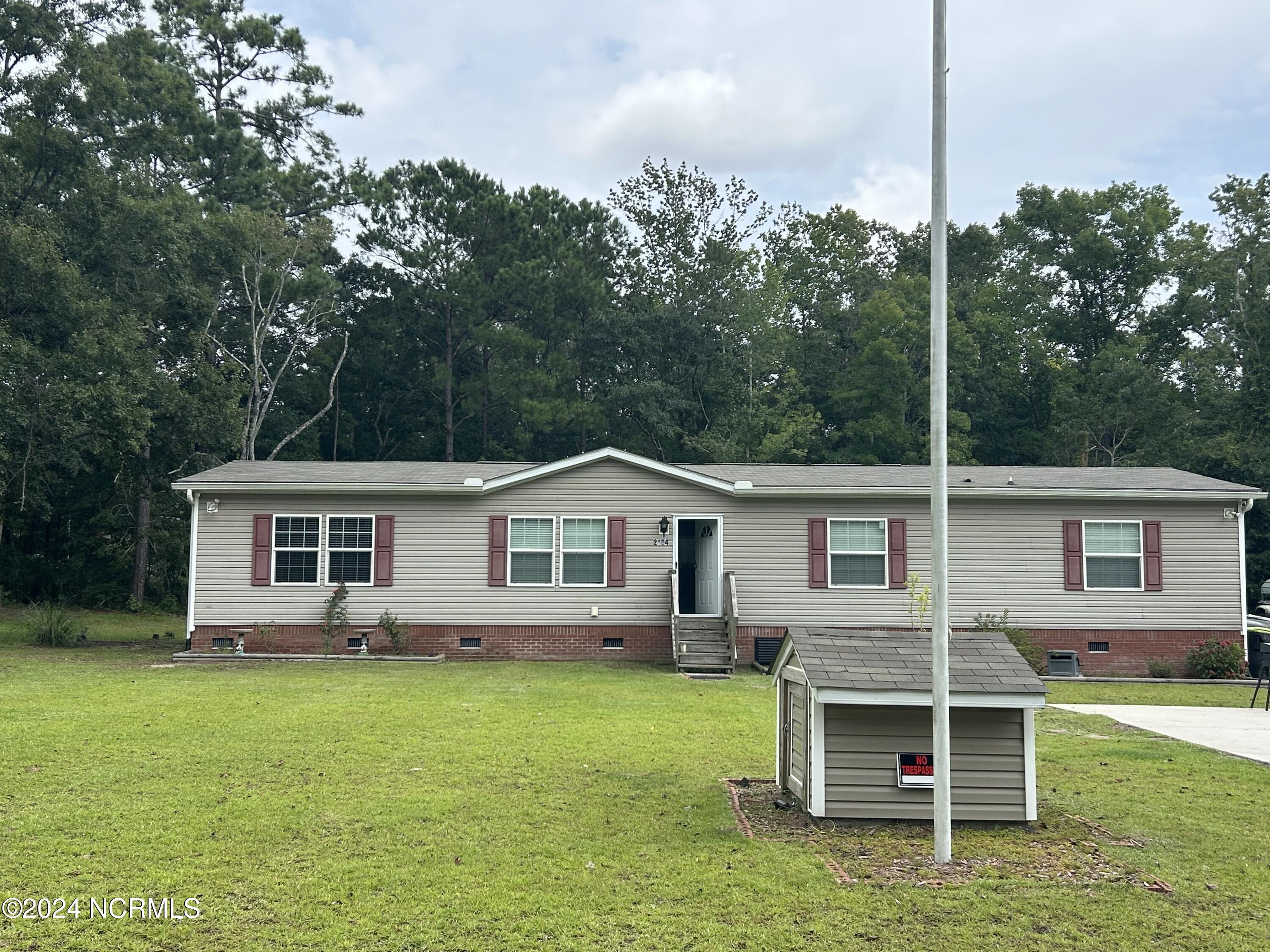 2184 Creekwood Court Property Photo 4