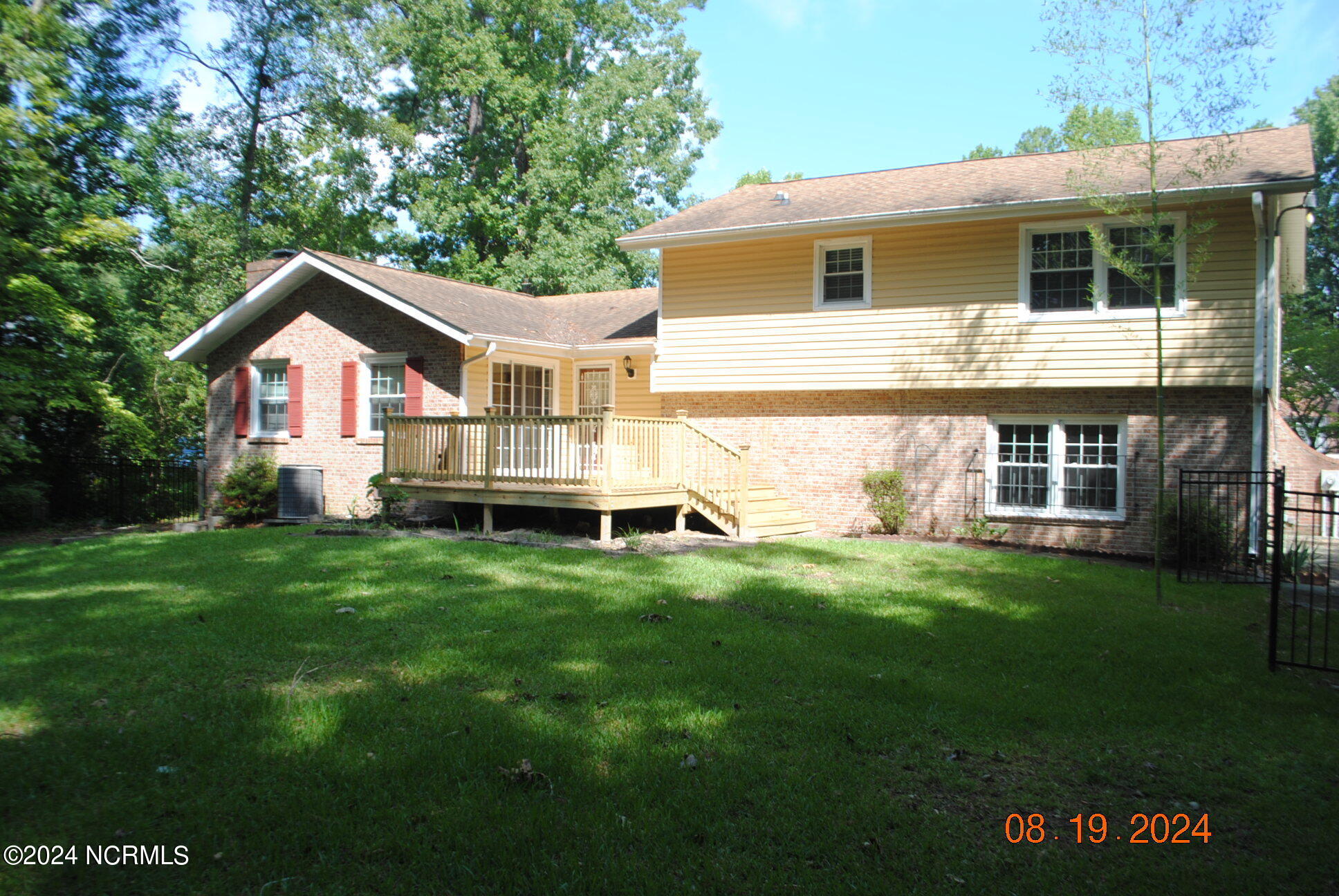 102 Epworth Drive Property Photo 2