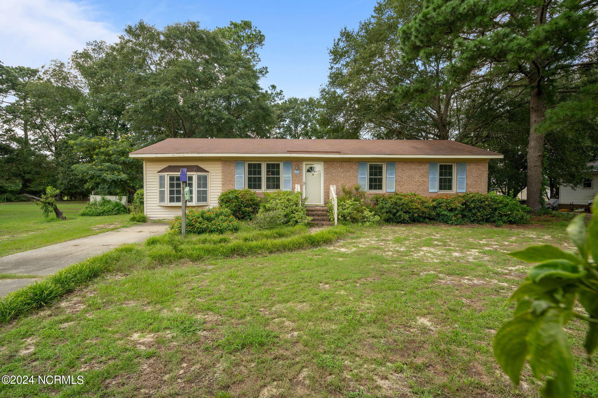 232 Sugg Drive Property Photo 1