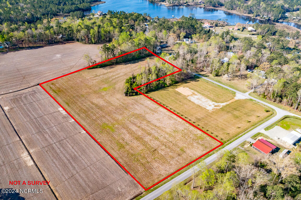 809 Howells Road Property Photo