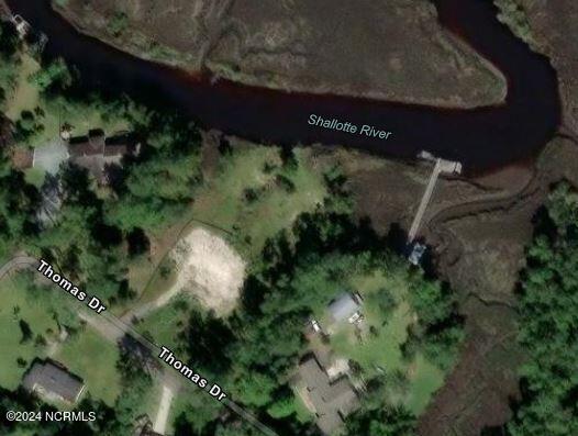 241 Thomas Drive Property Photo 17