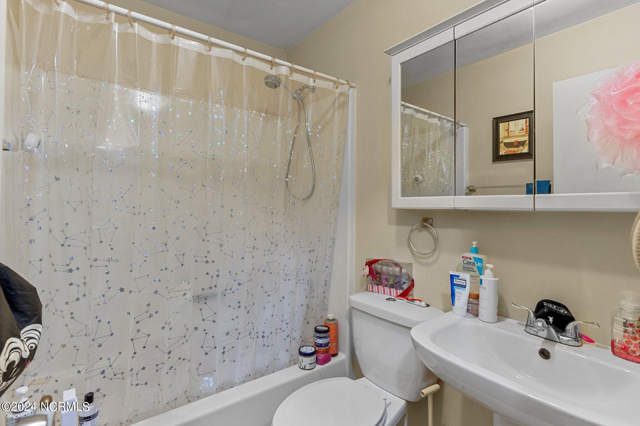 120 Charter Drive Property Photo 13