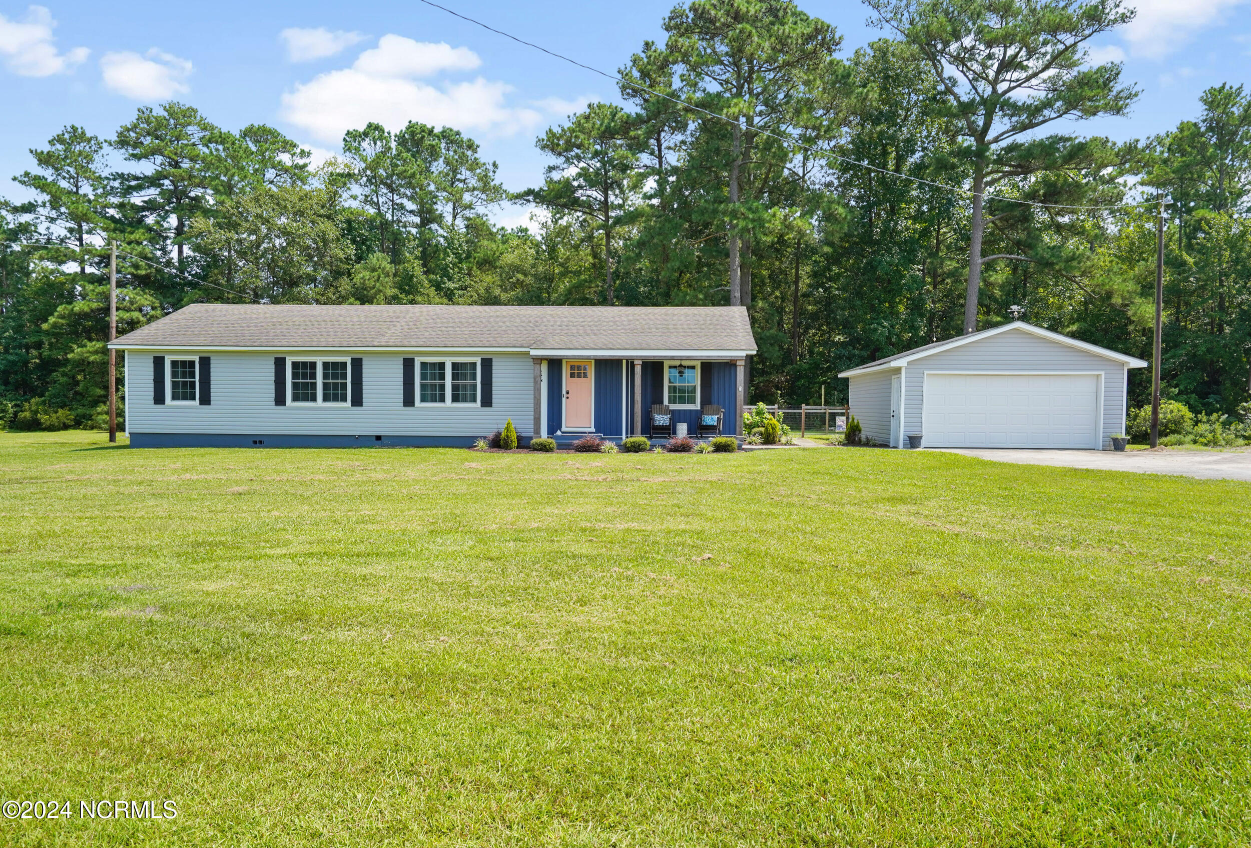 2113 Yeatesville Road Property Photo