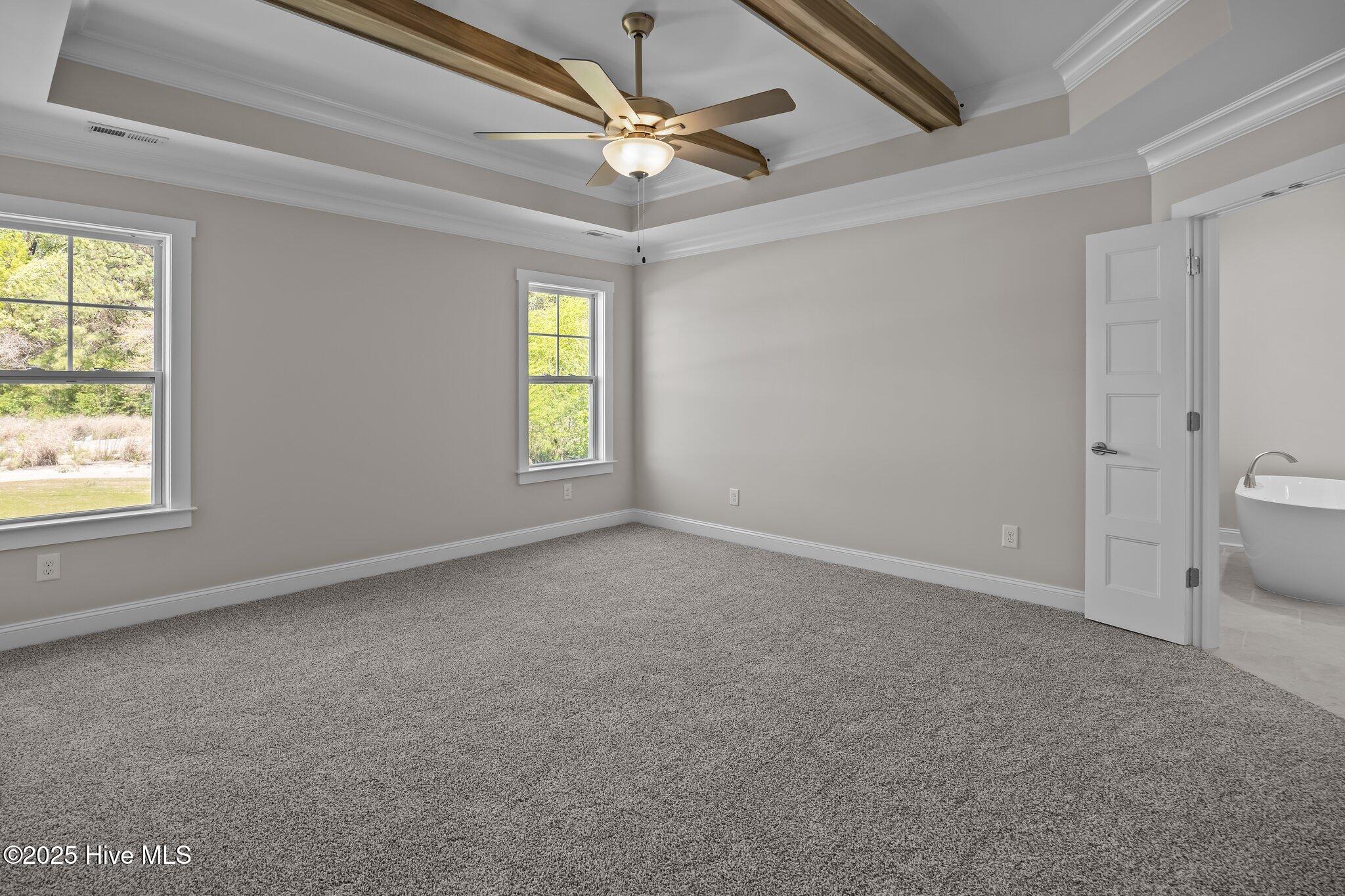 911 Hunter Grace Drive Property Photo 23