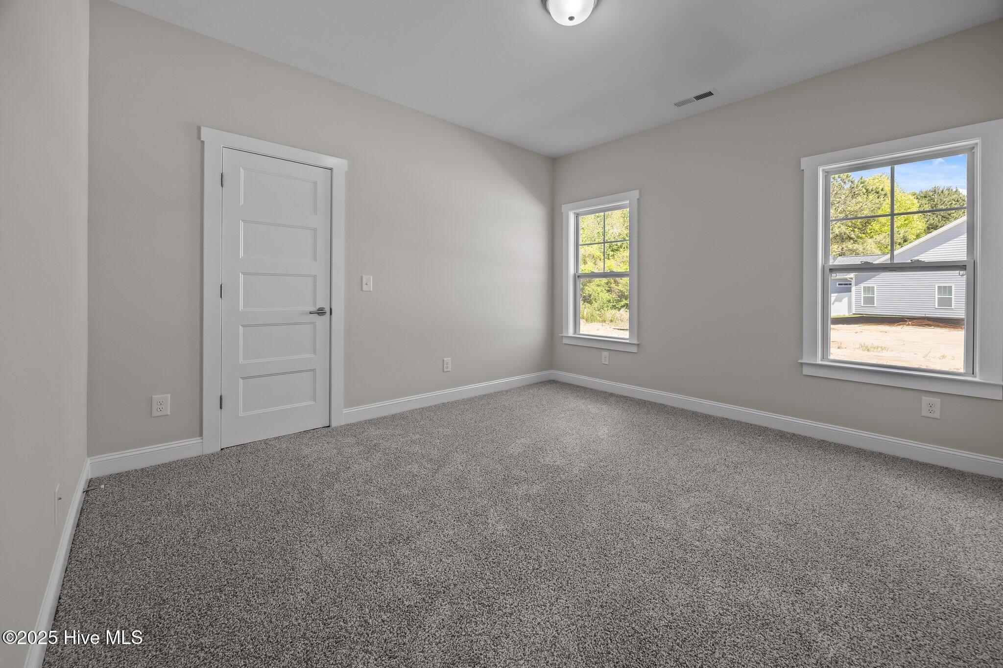 911 Hunter Grace Drive Property Photo 36