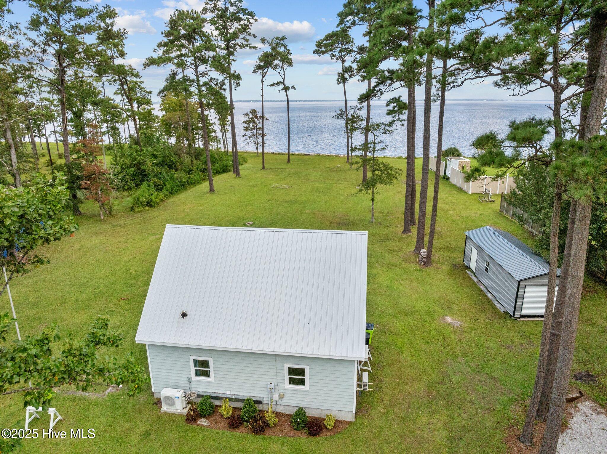 2391 Temples Point Road Property Photo 6