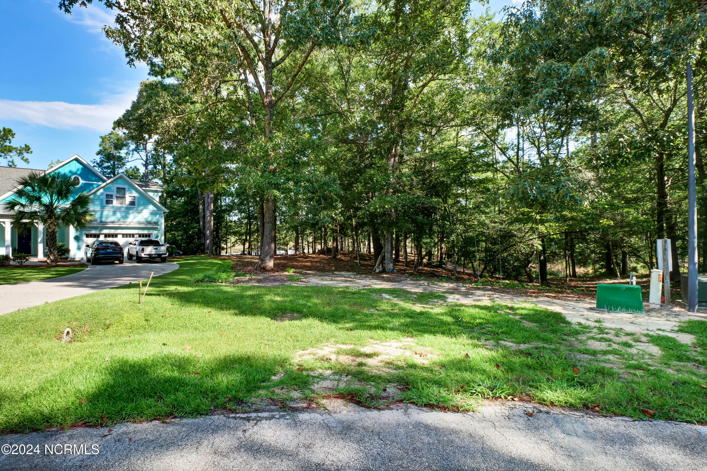223 Creek View Circle Property Photo 13