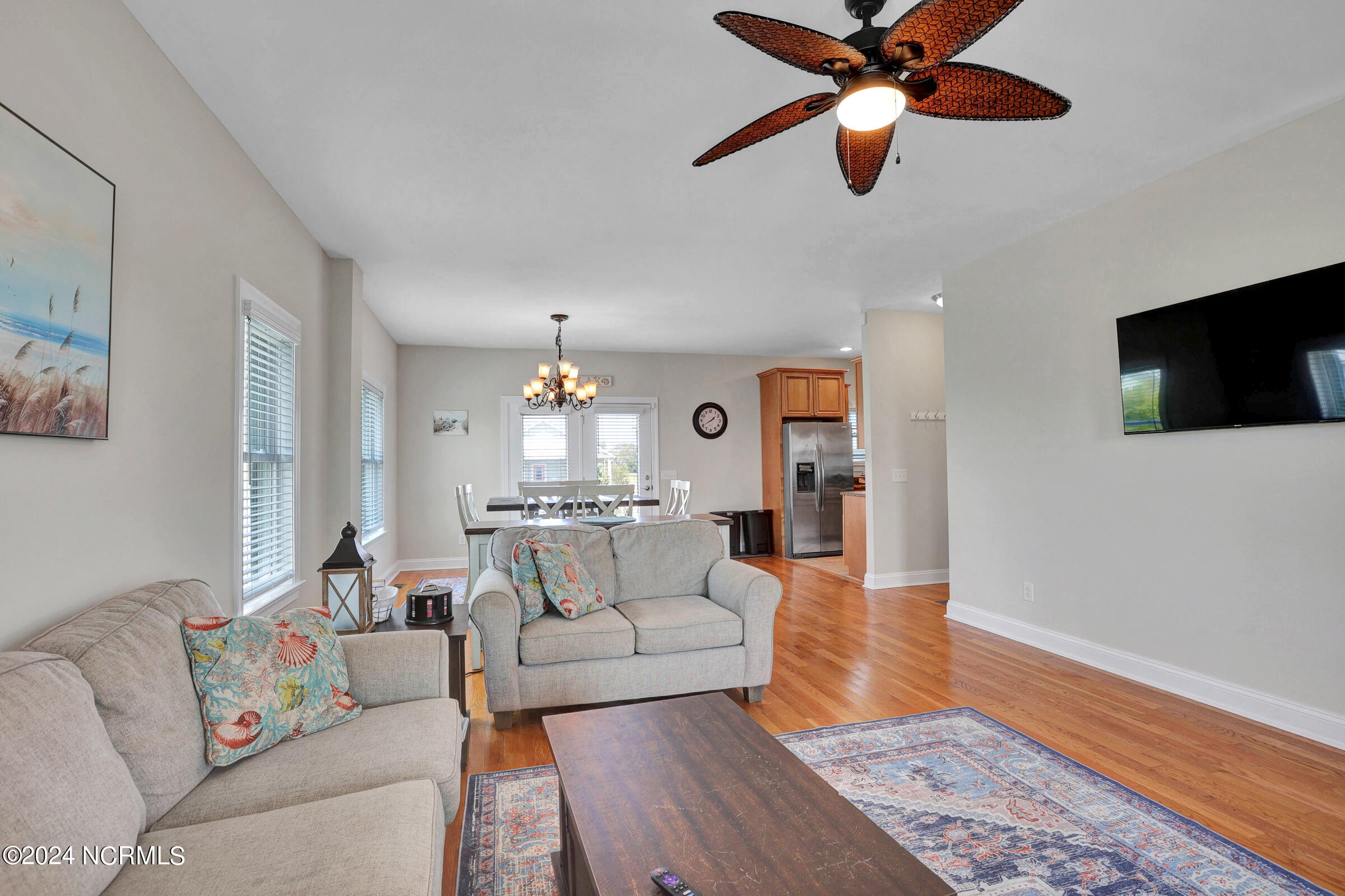 1018 W Dolphin Drive Property Photo 17