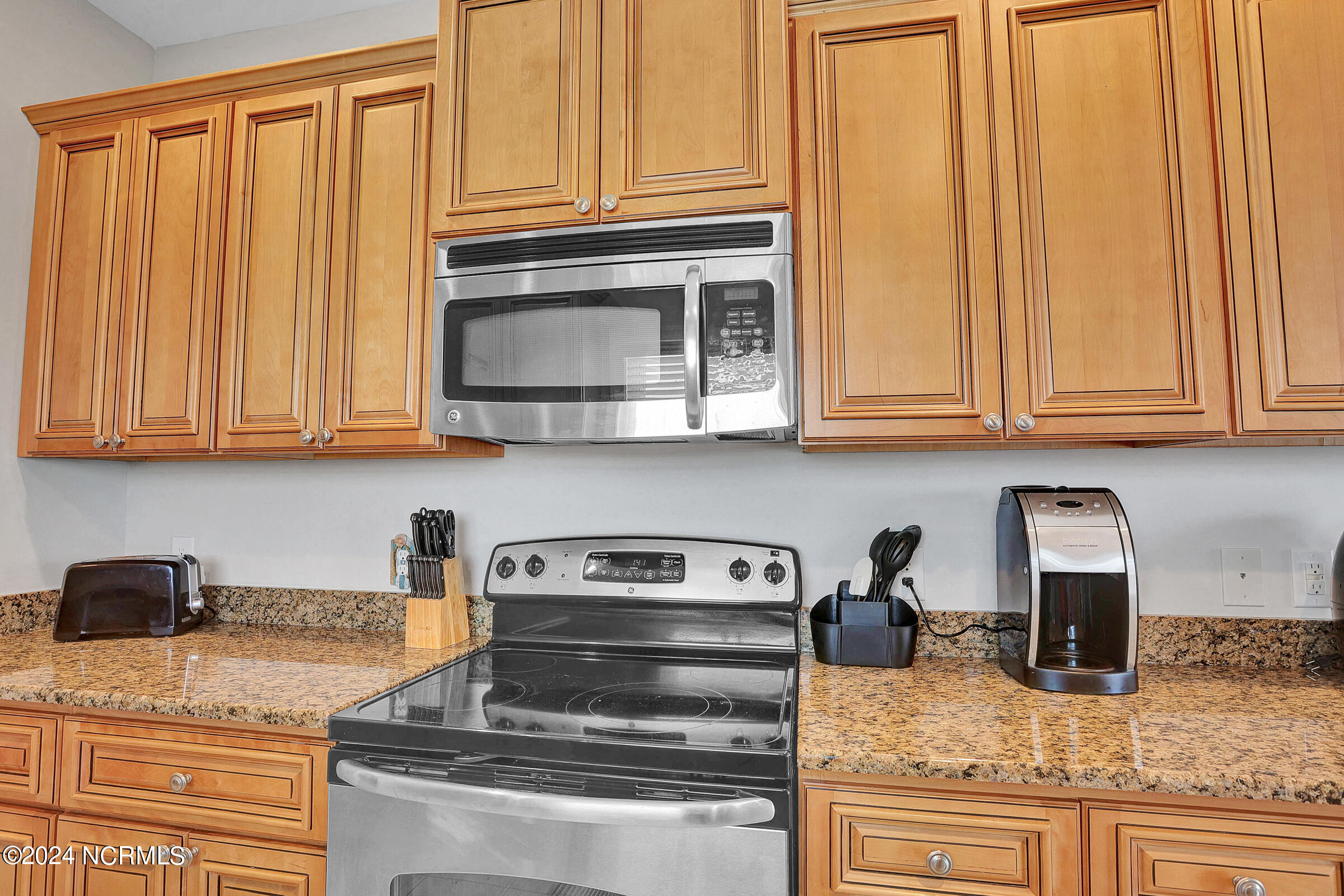 1018 W Dolphin Drive Property Photo 24