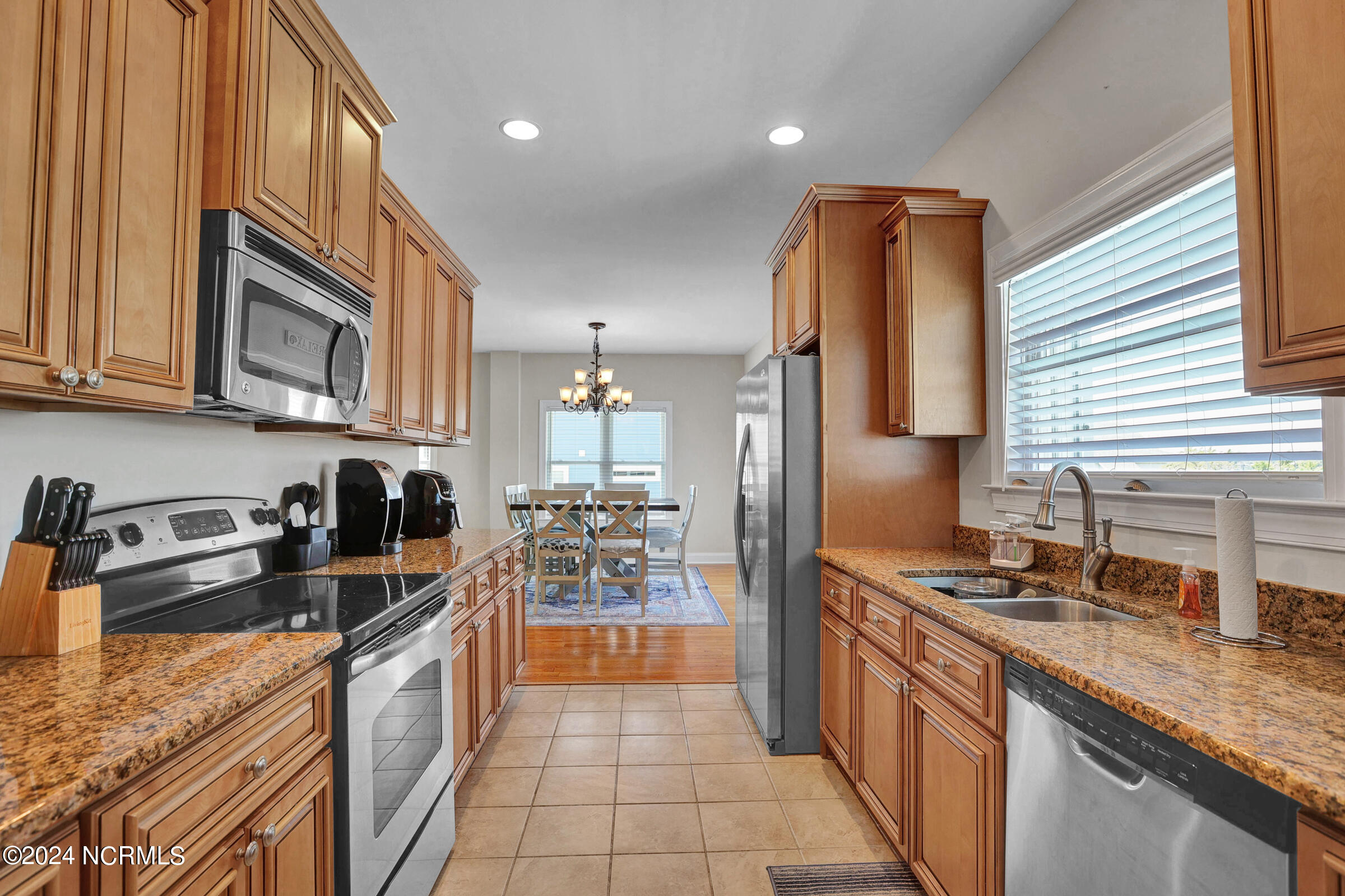 1018 W Dolphin Drive Property Photo 25