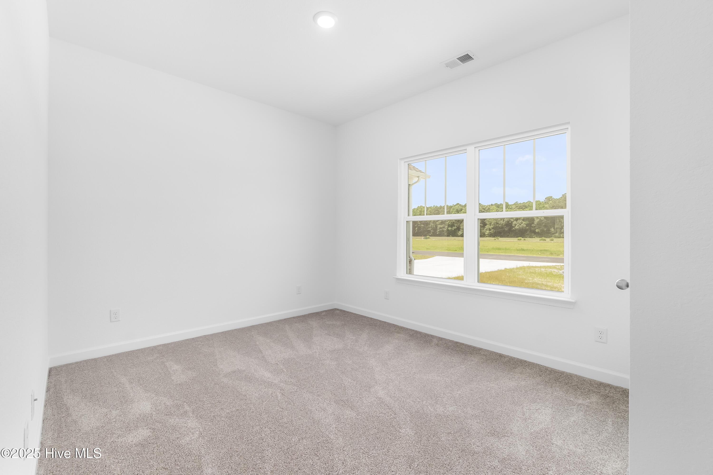 104 Yadkin Drive Property Photo 18