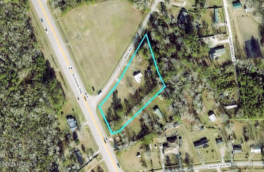 980 Wells Road Property Photo 3