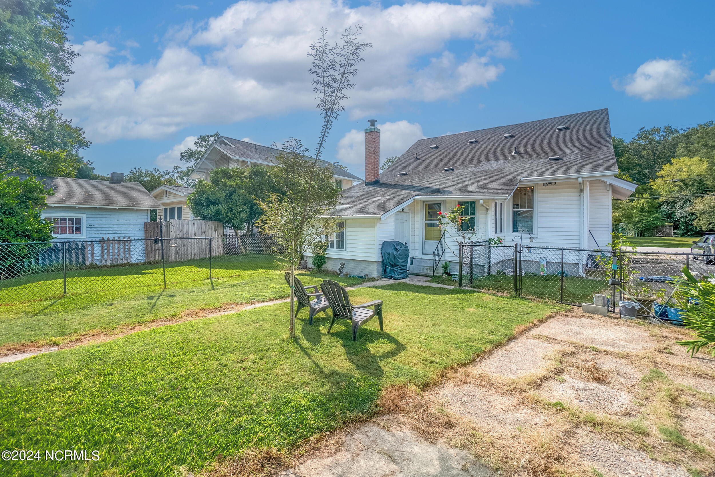 1012 W Church Street Property Photo 35