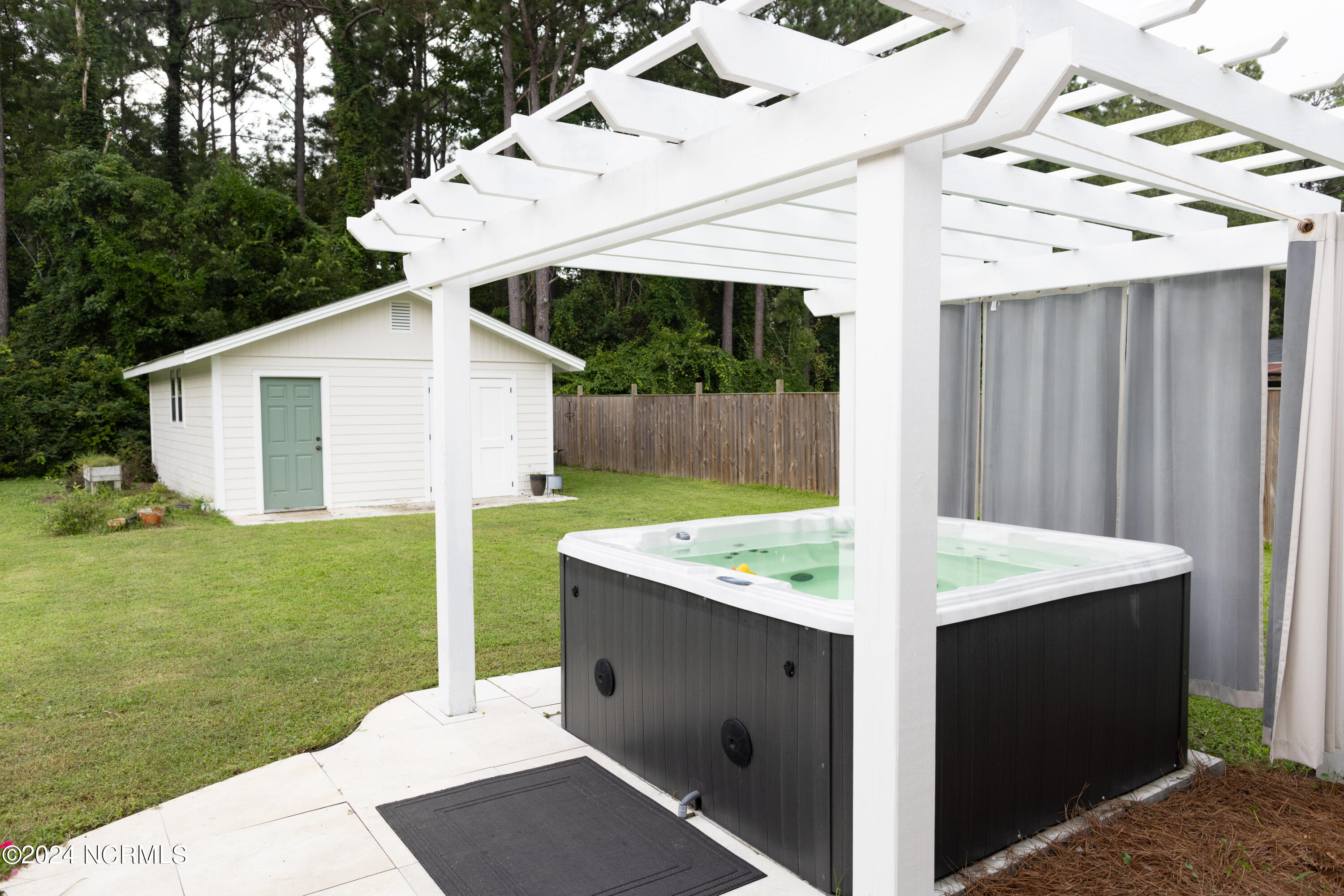 120 Bogue Sound Drive Property Photo 4