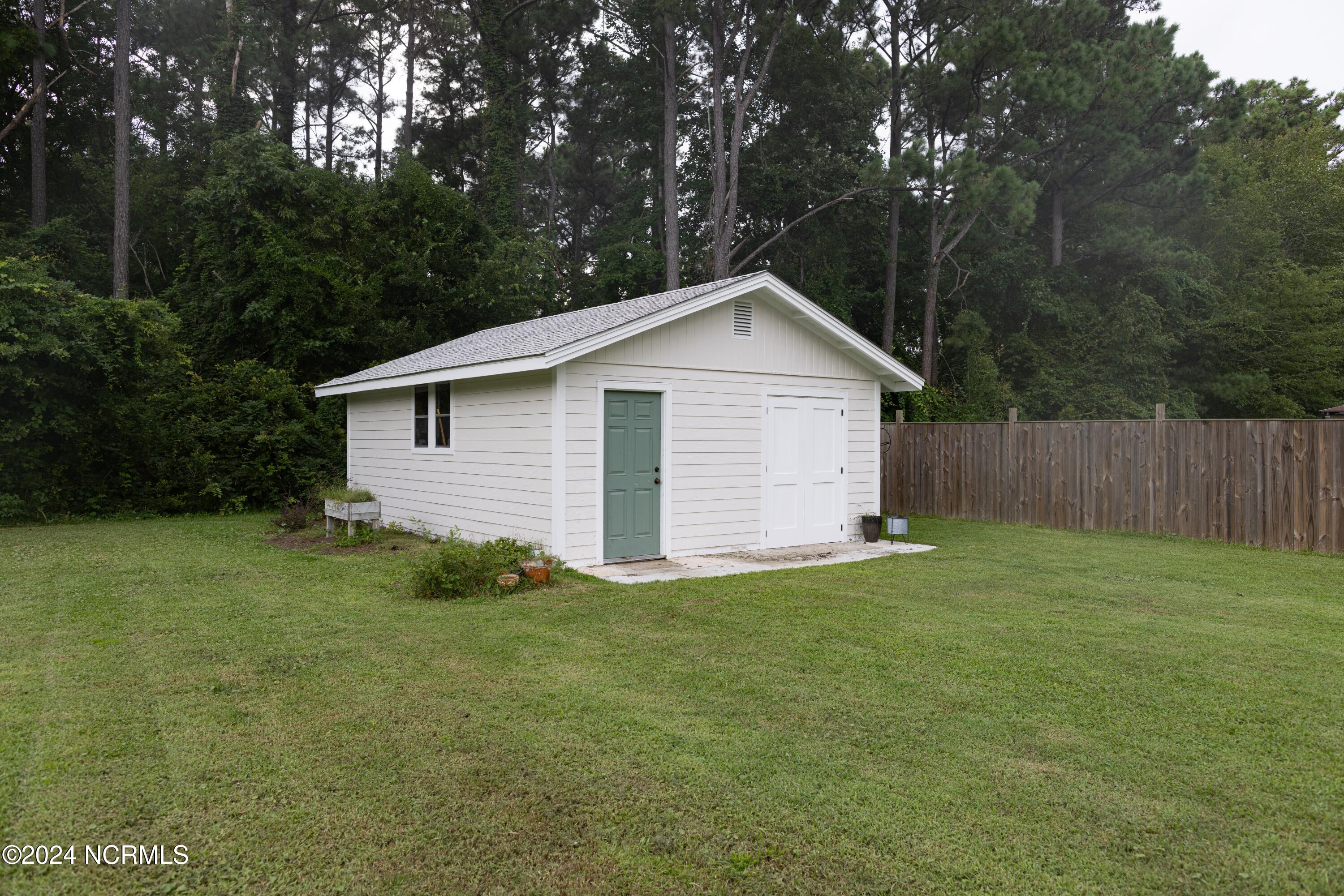 120 Bogue Sound Drive Property Photo 5
