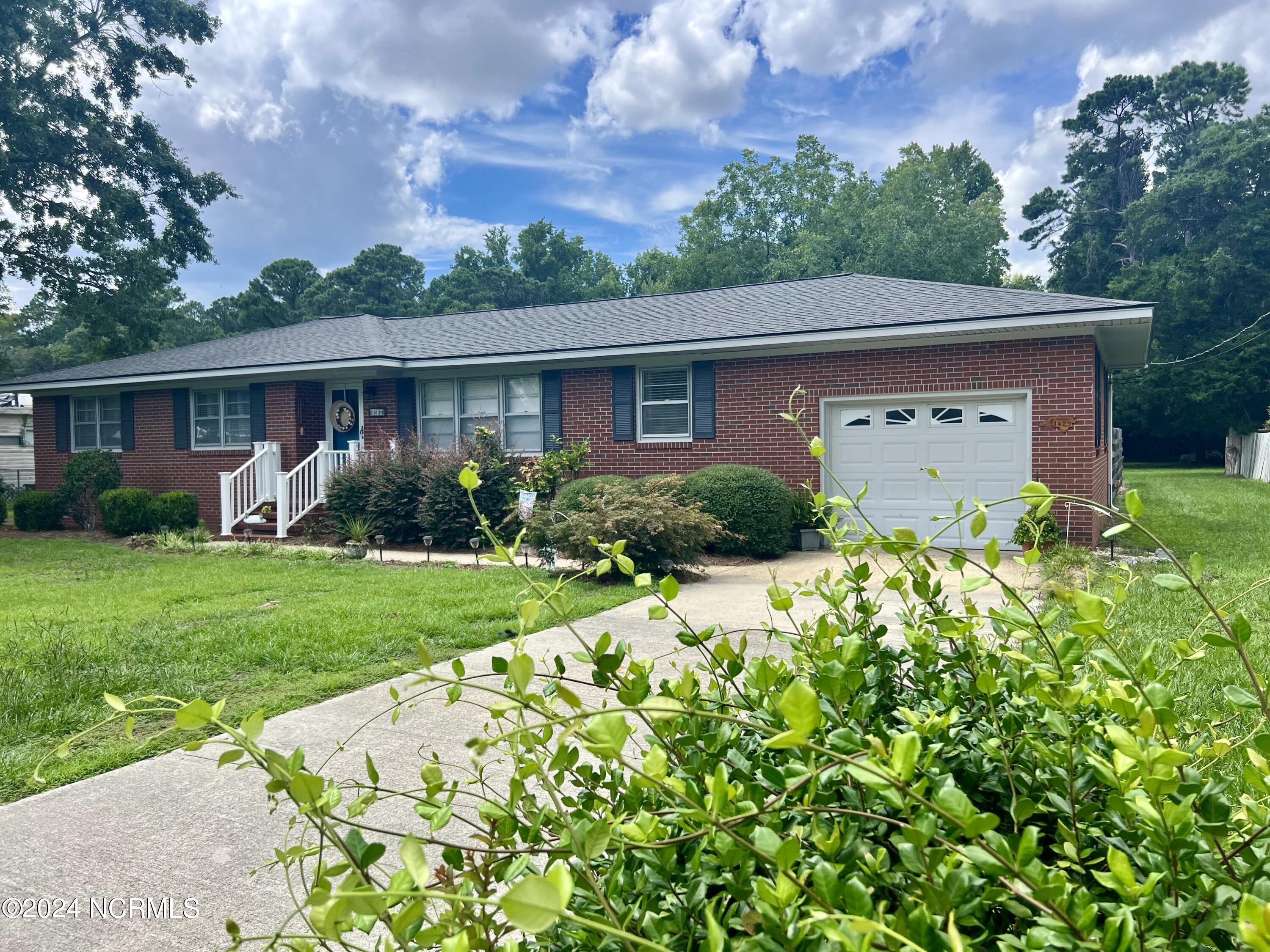1429 Fork Drive Property Photo 1