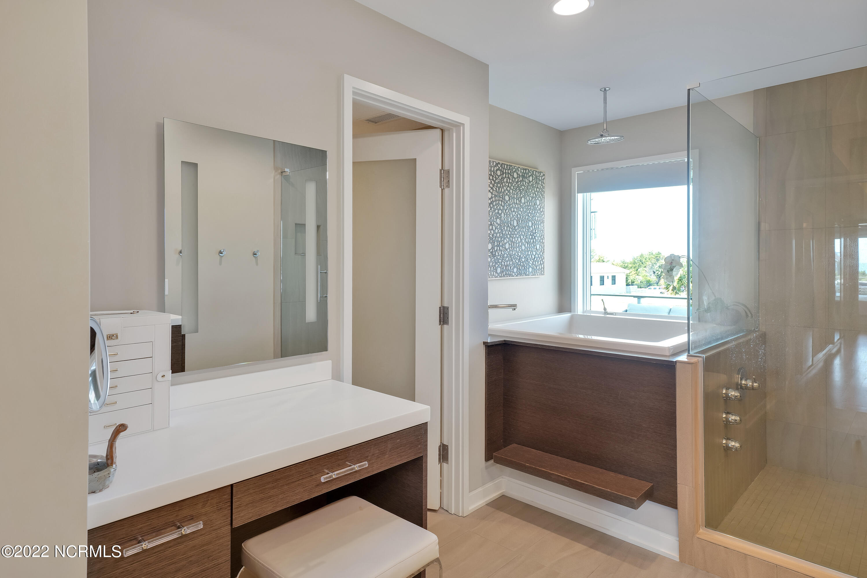910 S Lumina Avenue Property Photo 35